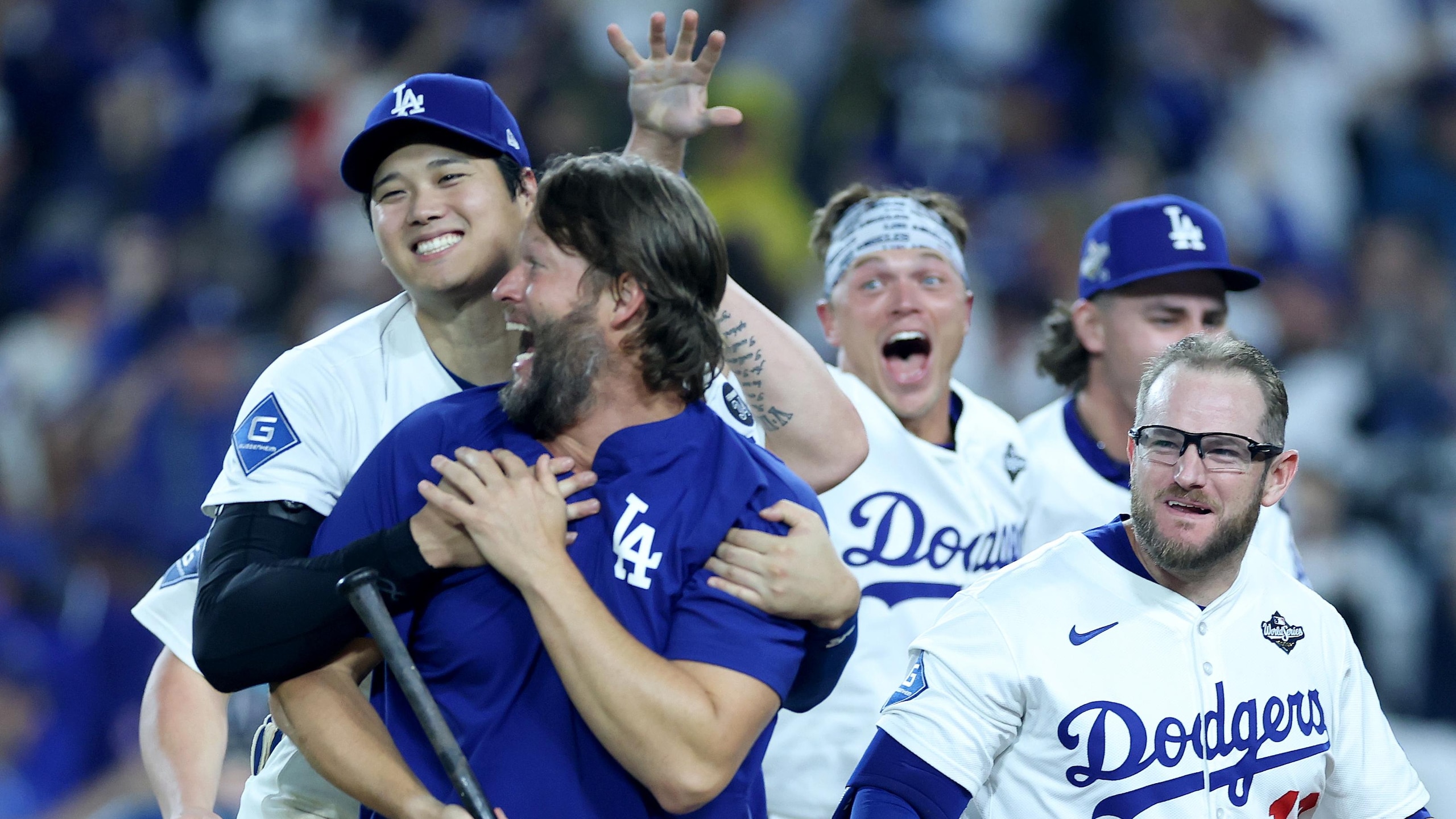 World Series - Toronto Blue Jays v Los Angeles Dodgers - Game Three