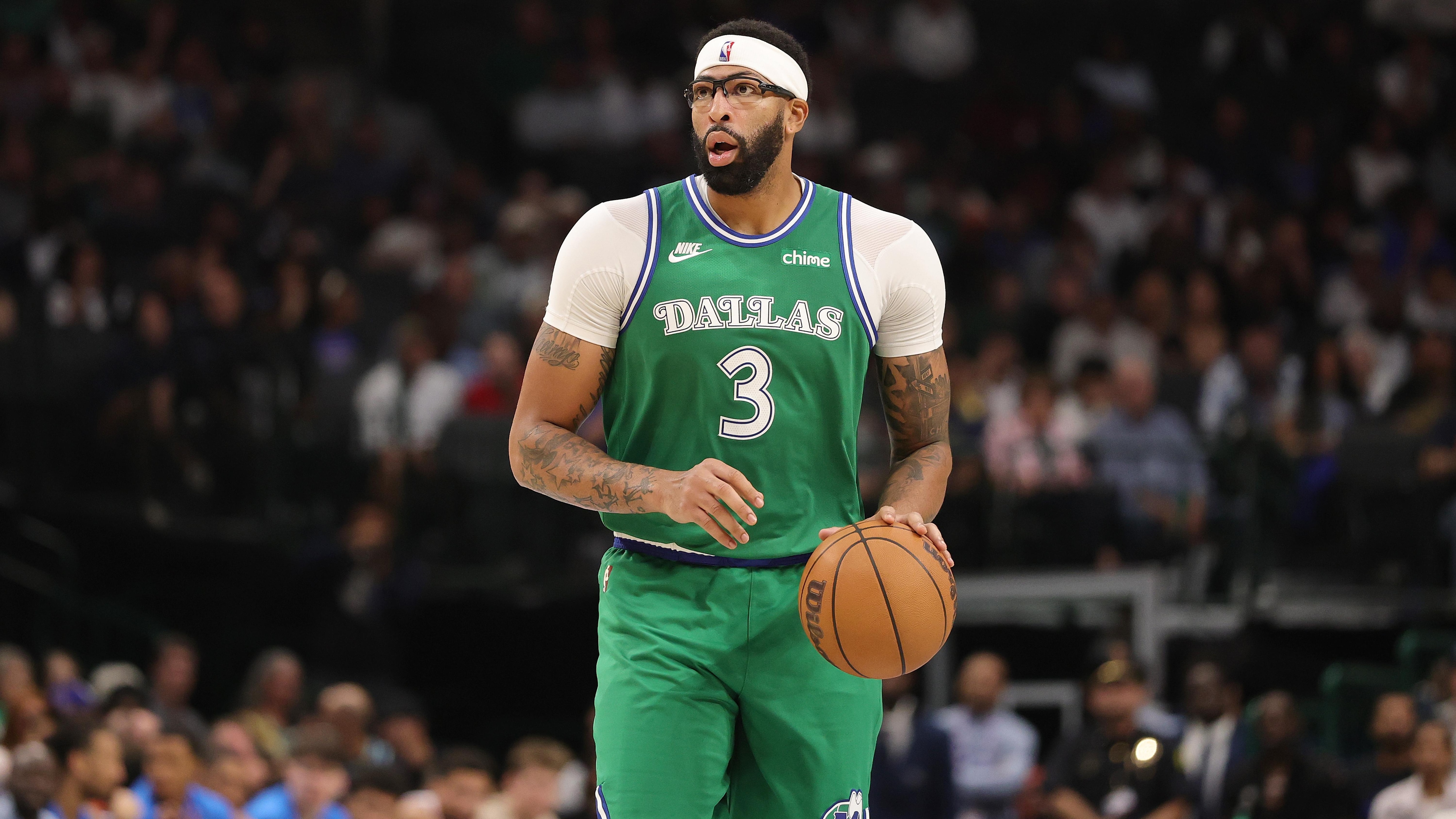 Oklahoma City Thunder v Dallas Mavericks