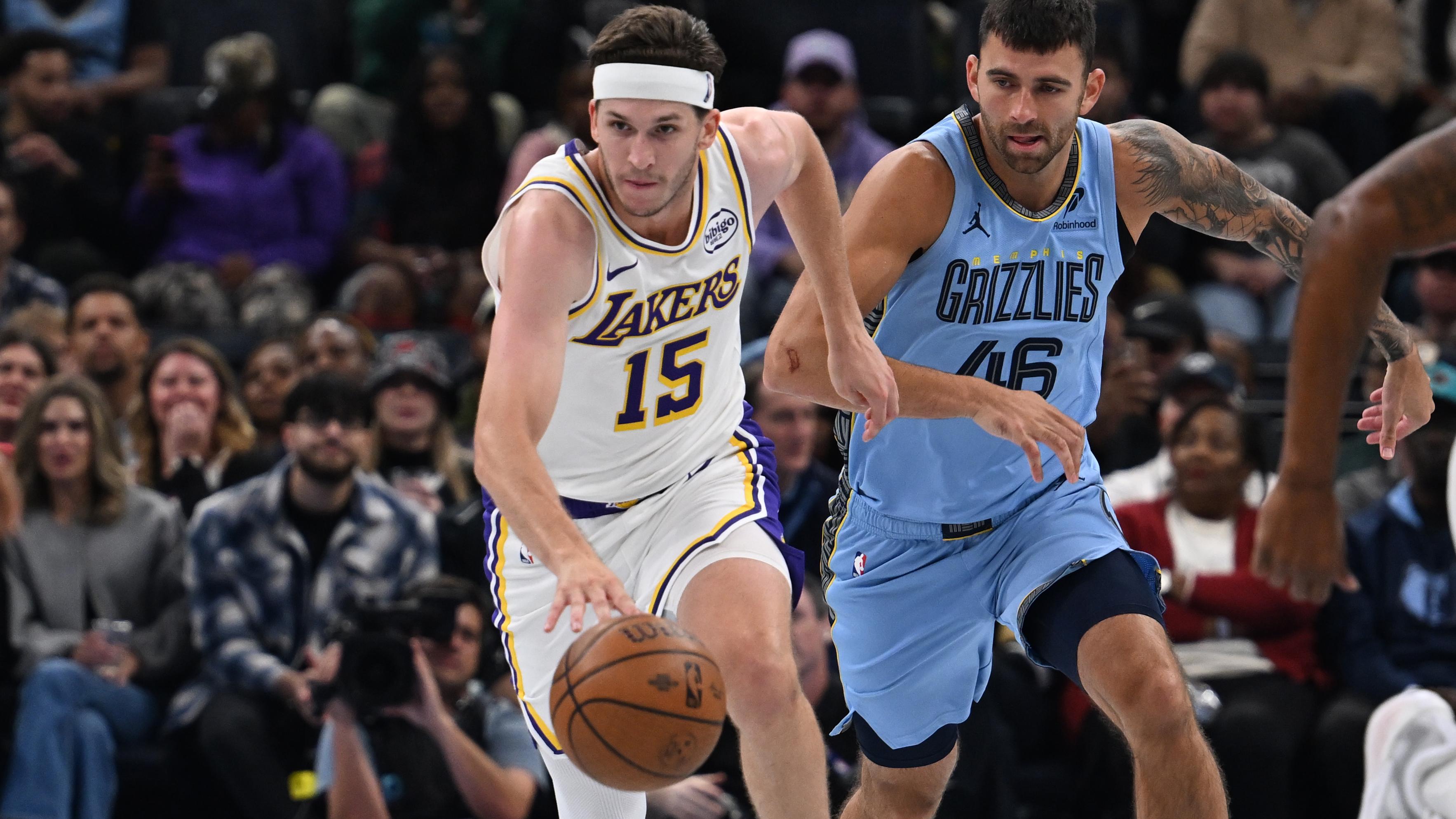Los Angeles Lakers v Memphis Grizzlies