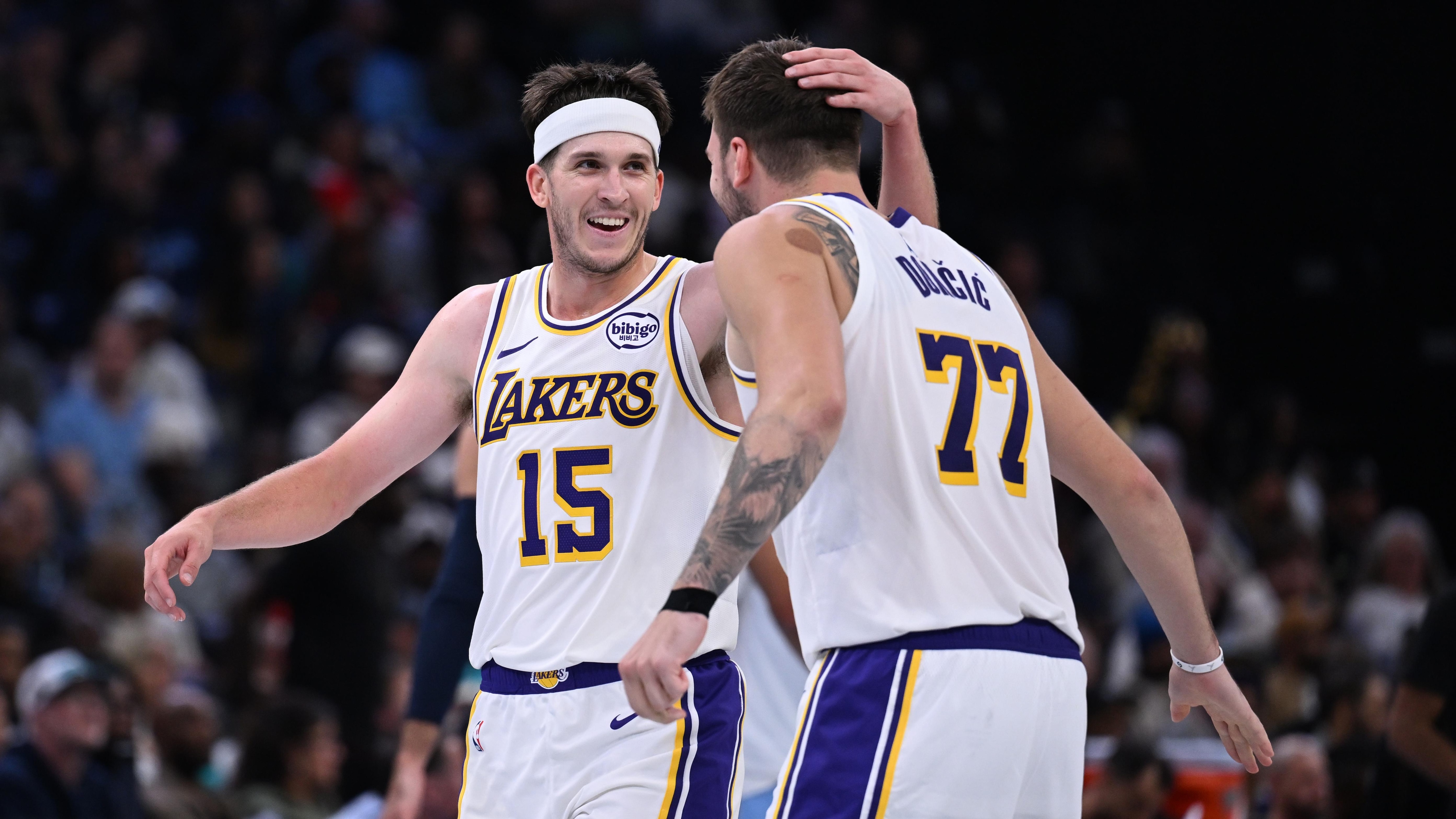 Los Angeles Lakers v Memphis Grizzlies