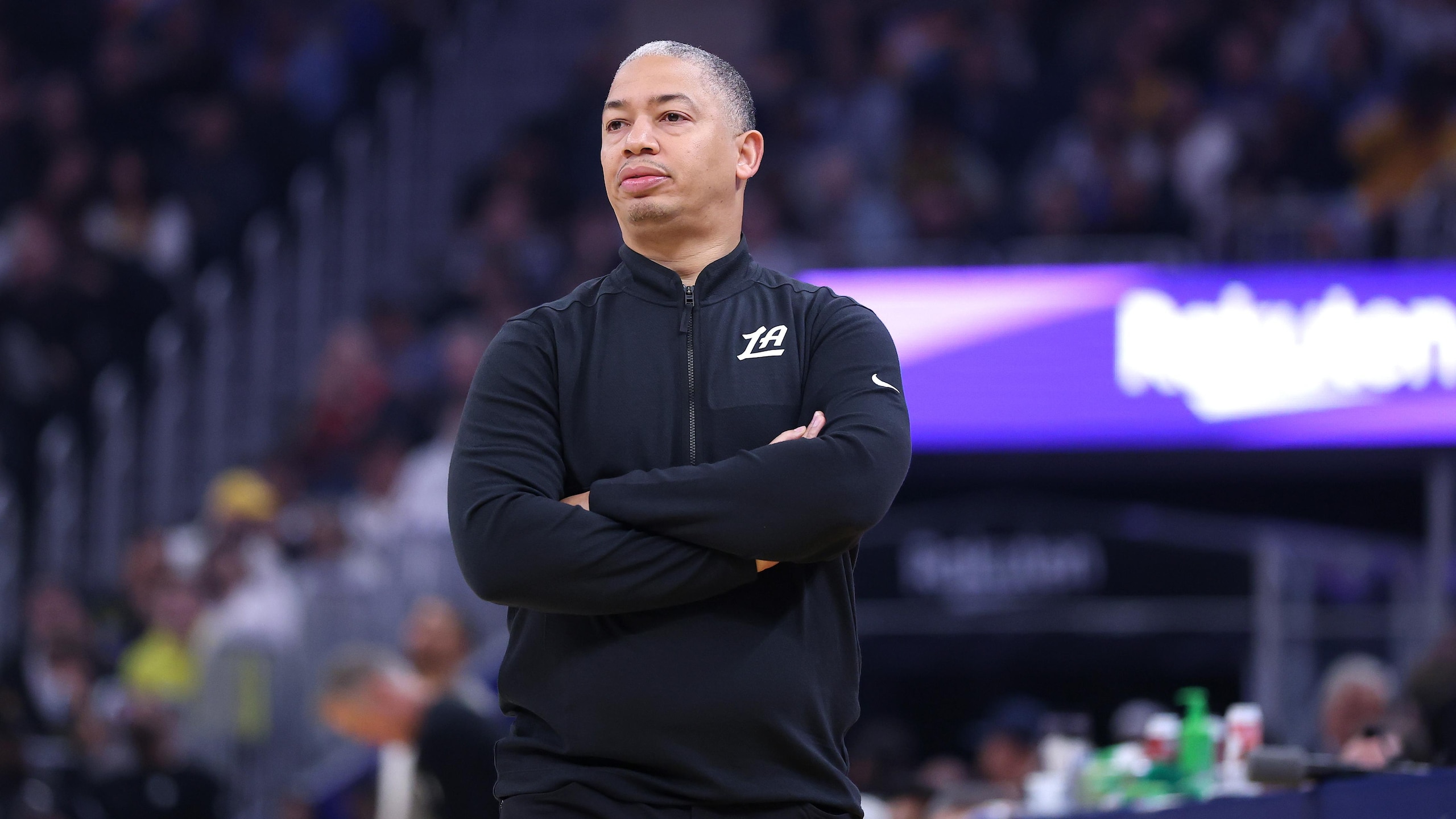 Los Angeles Clippers v Golden State Warriors Los Angeles Clippers v Golden State Warriors