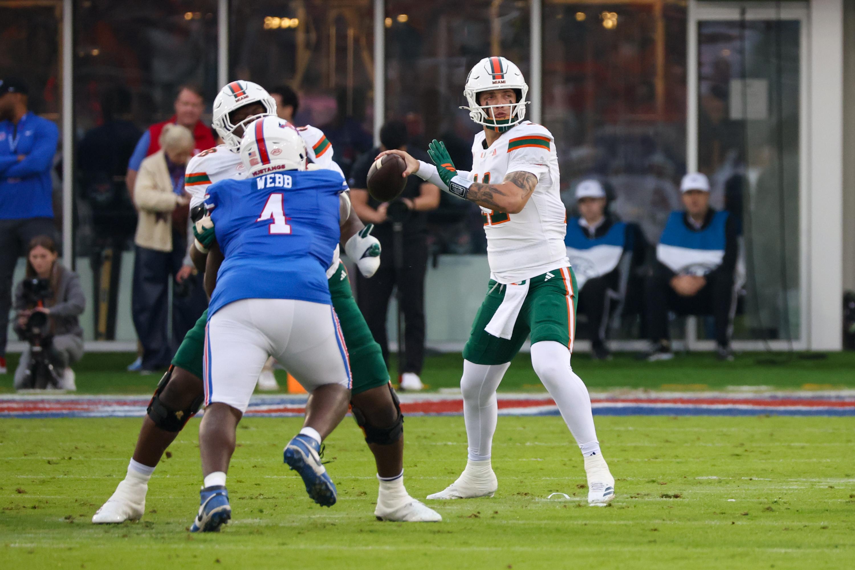 COLLEGE FOOTBALL: NOV 01 Miami at SMU