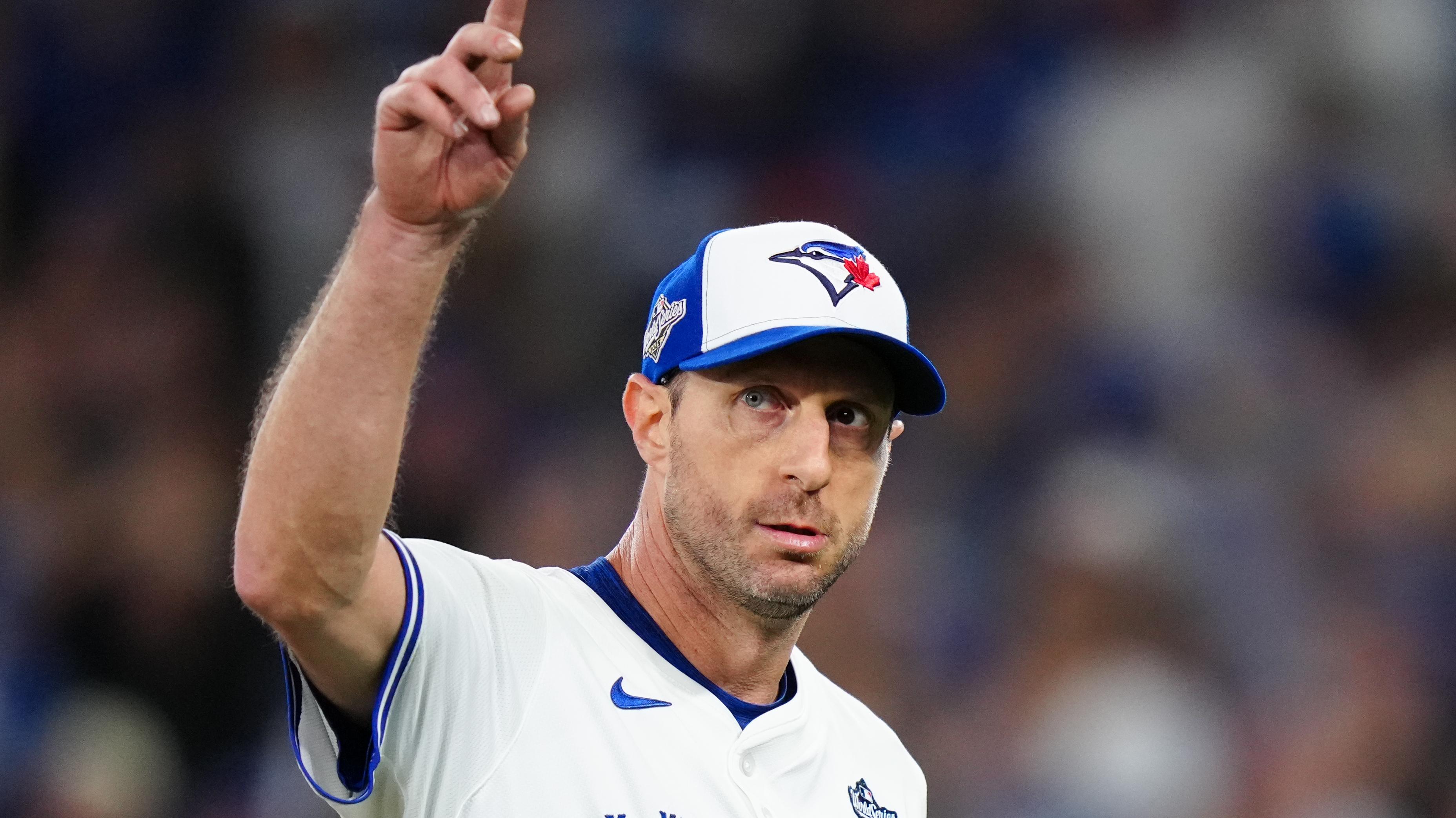 World Series - Los Angeles Dodgers v Toronto Blue Jays - Game 7