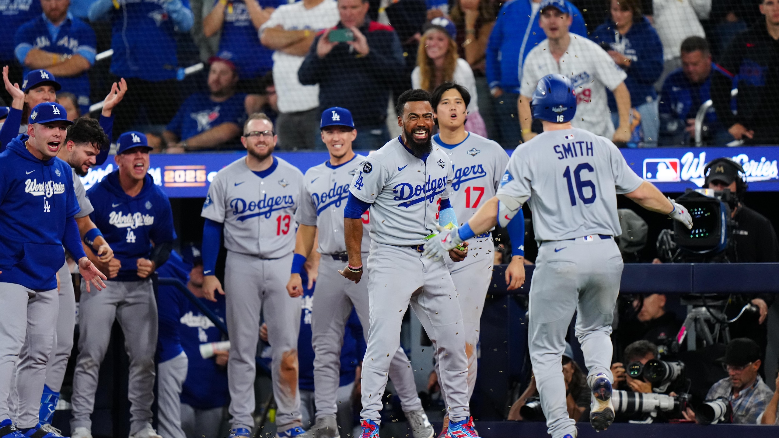 World Series - Los Angeles Dodgers v Toronto Blue Jays - Game 7