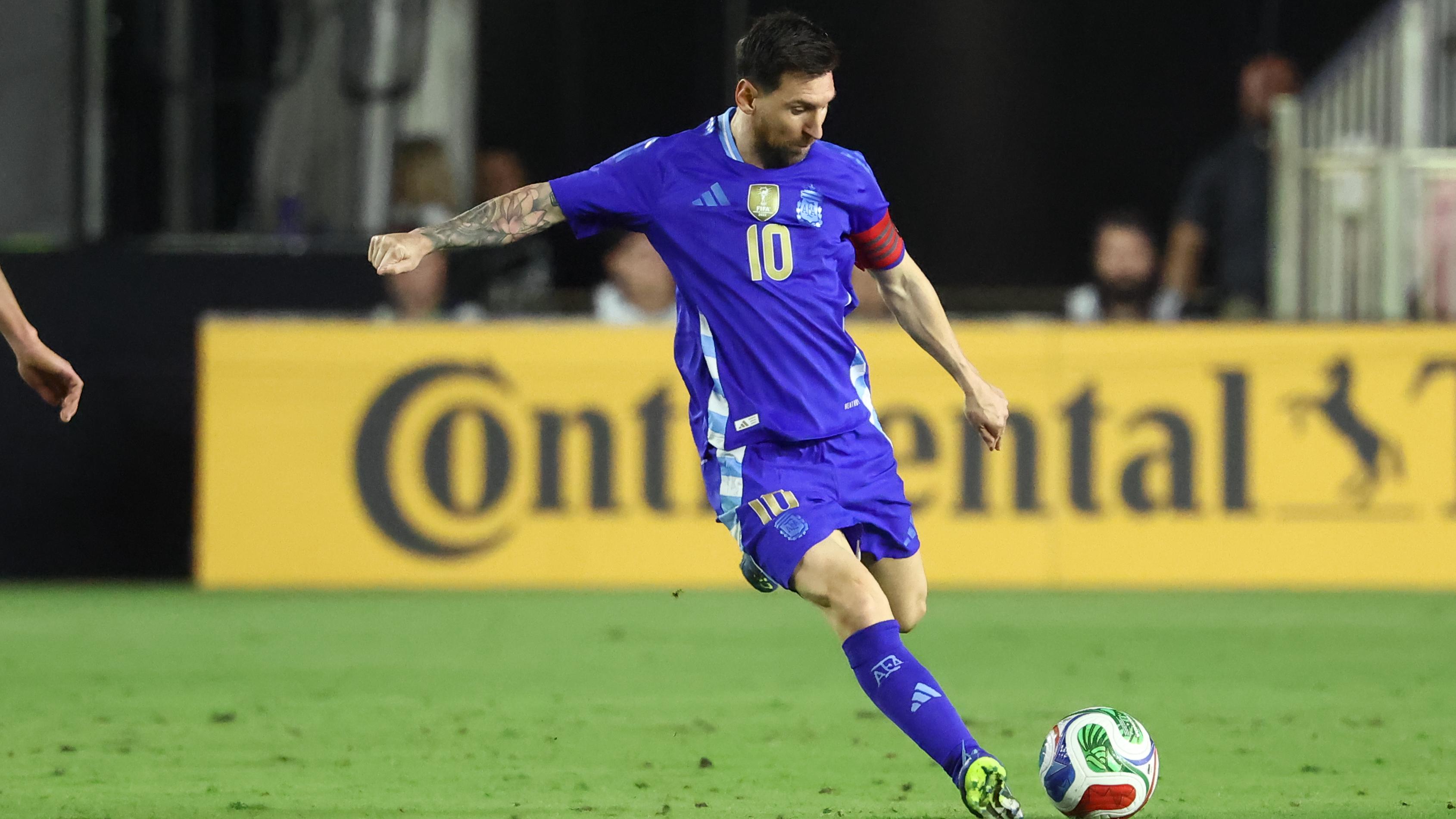 SOCCER: OCT 14 Argentina vs Puerto Rico