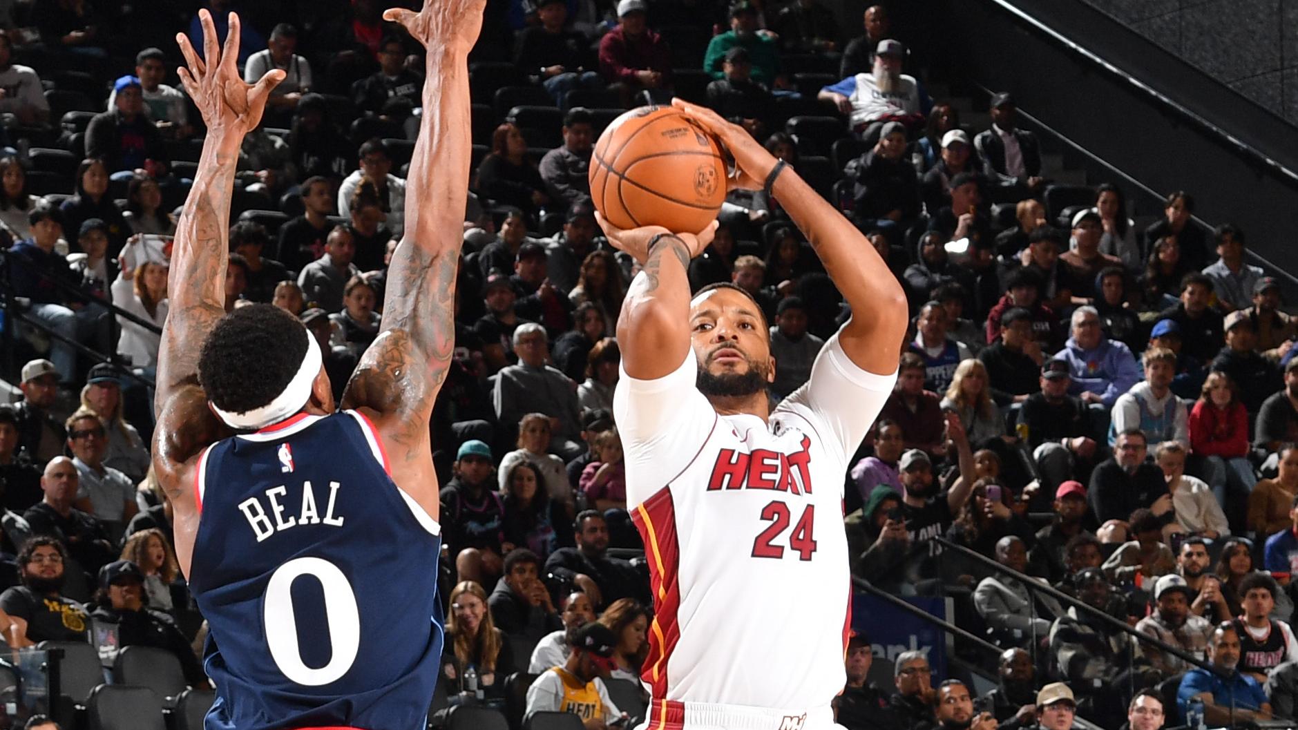 Miami Heat v Los Angeles Clippers