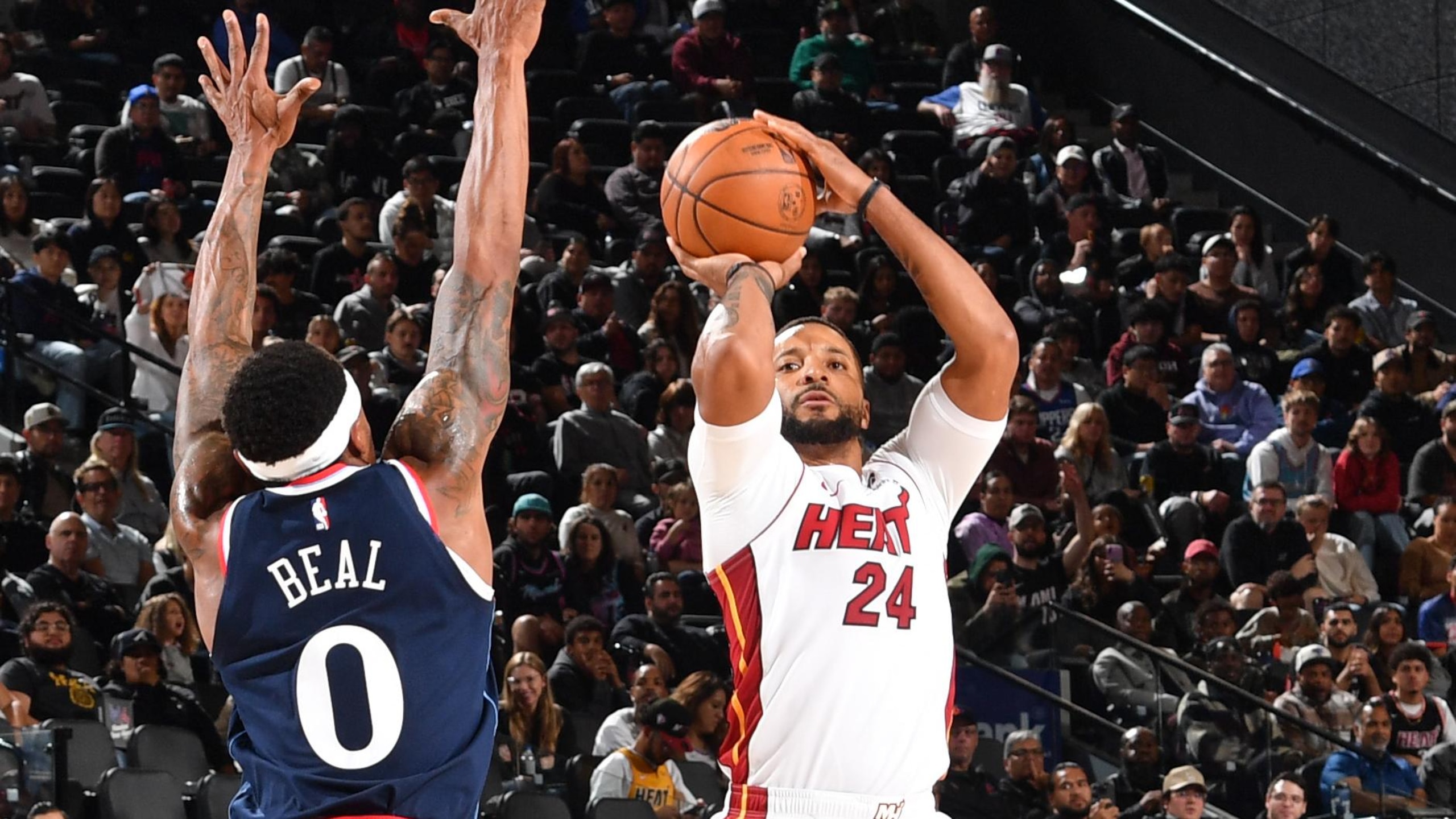 Miami Heat v Los Angeles Clippers