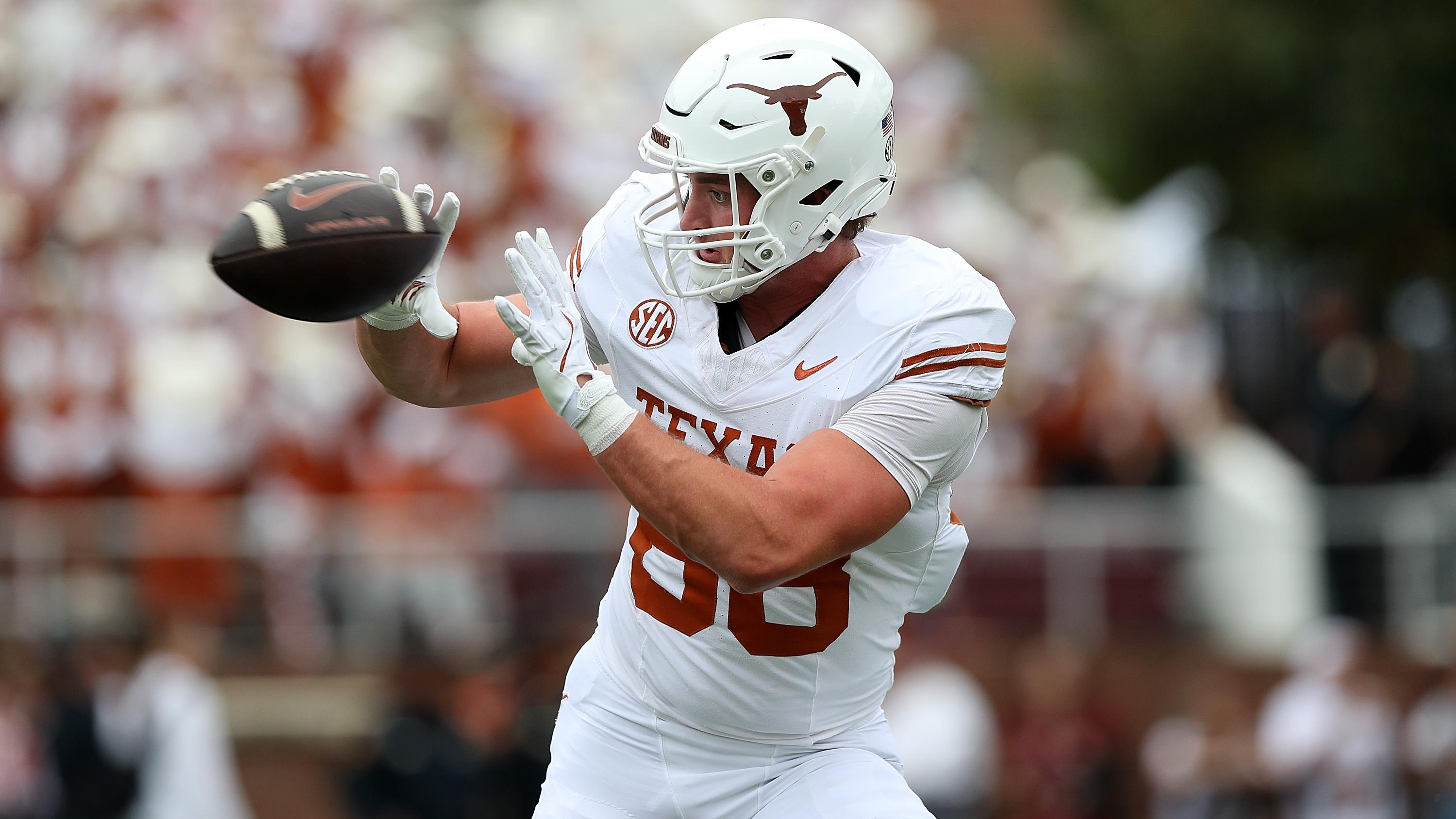 Texas v Mississippi State