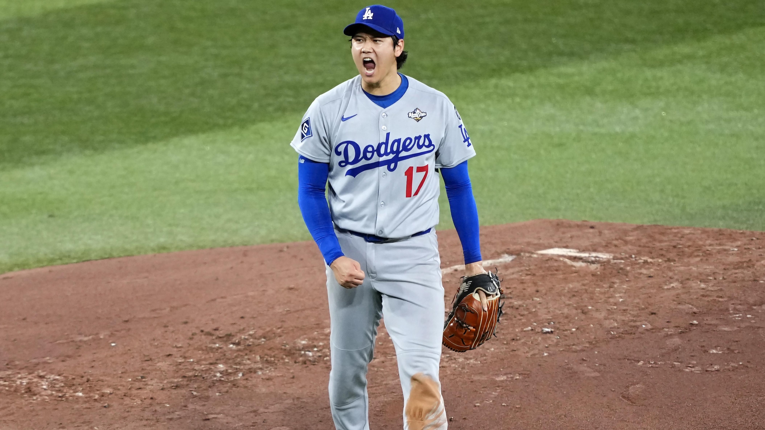World Series - Los Angeles Dodgers v Toronto Blue Jays - Game Seven