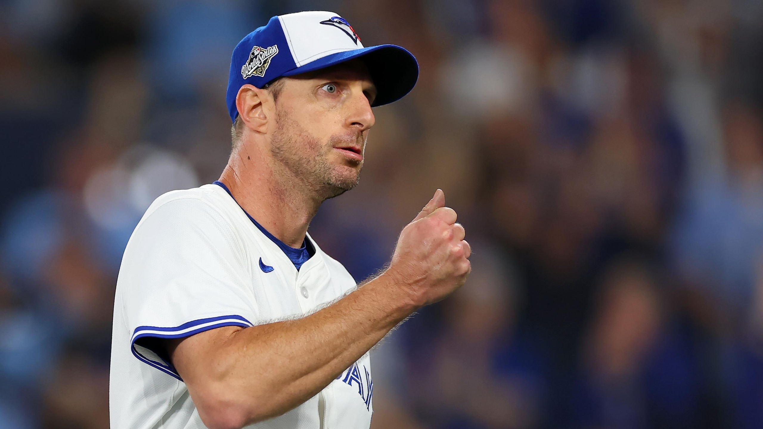 World Series - Los Angeles Dodgers v Toronto Blue Jays - Game Seven World Series - Los Angeles Dodgers v Toronto Blue Jays - Game Seven