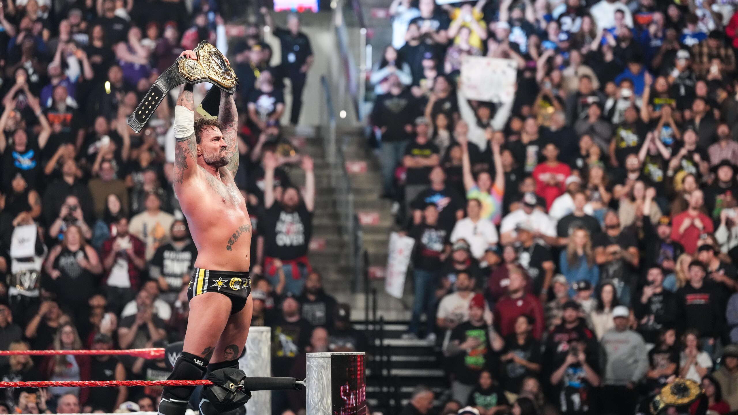 WWE - Saturday Night's Main Event