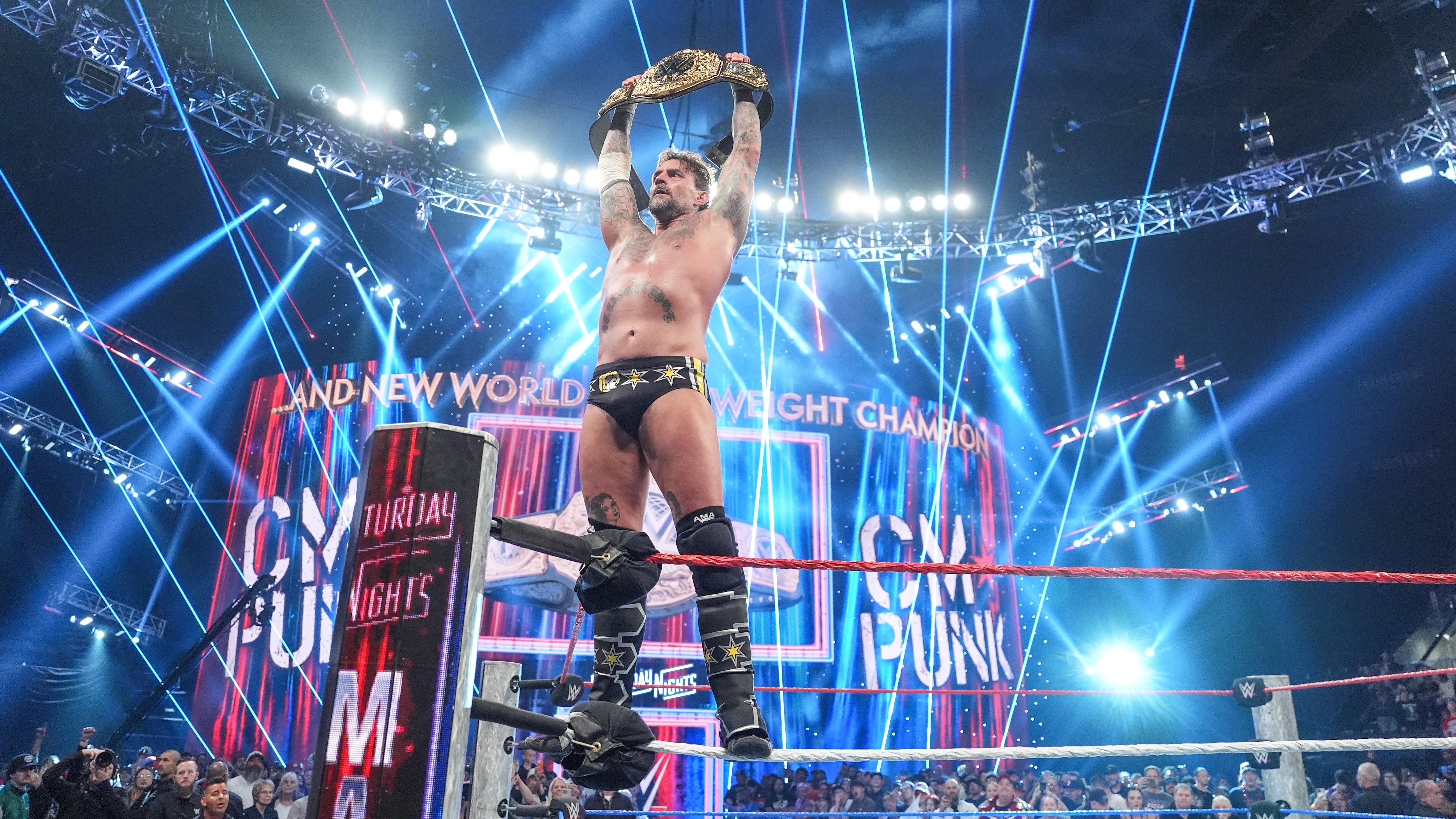 WWE - Saturday Night's Main Event