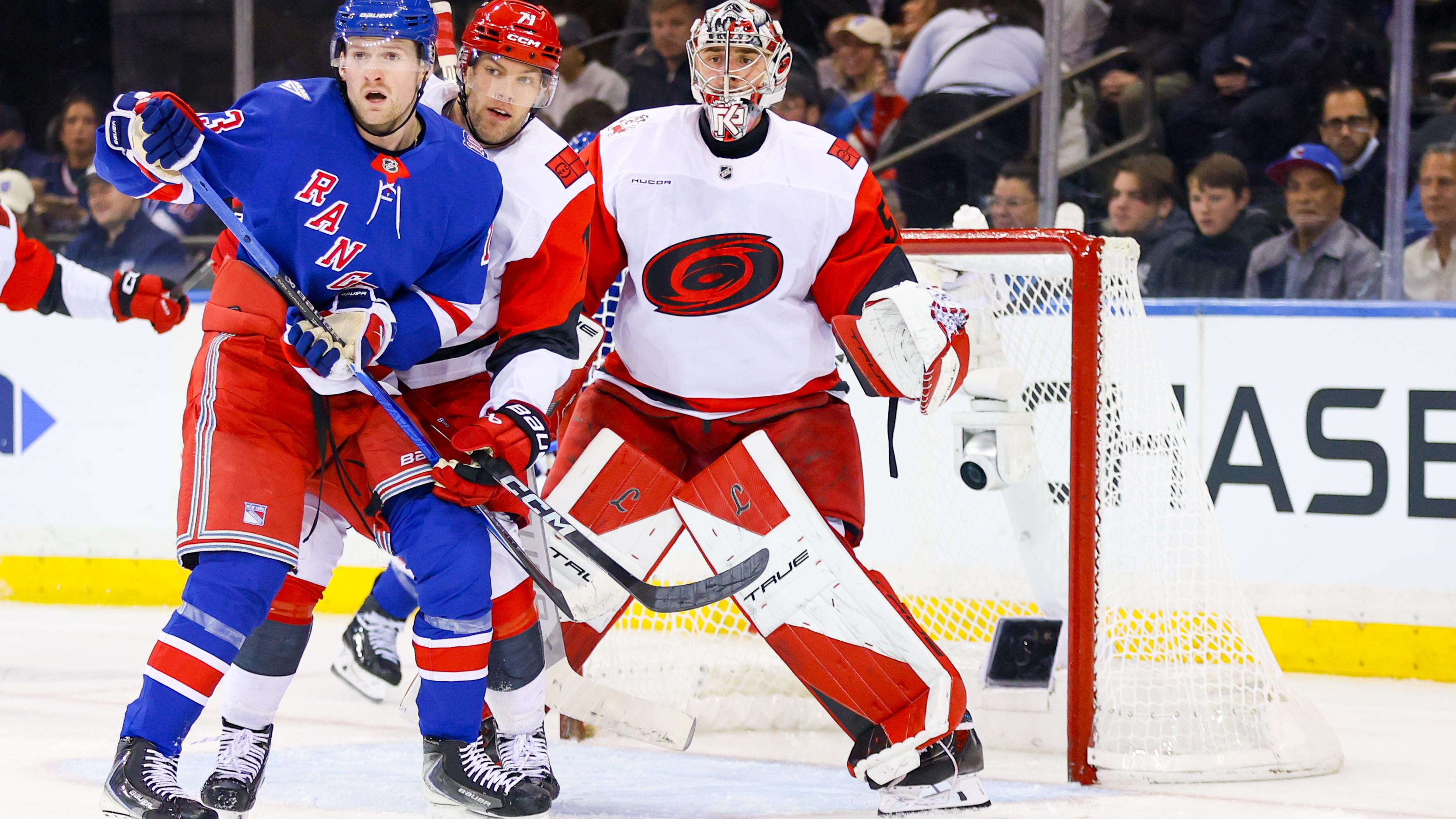 NHL: NOV 04 Hurricanes at Rangers