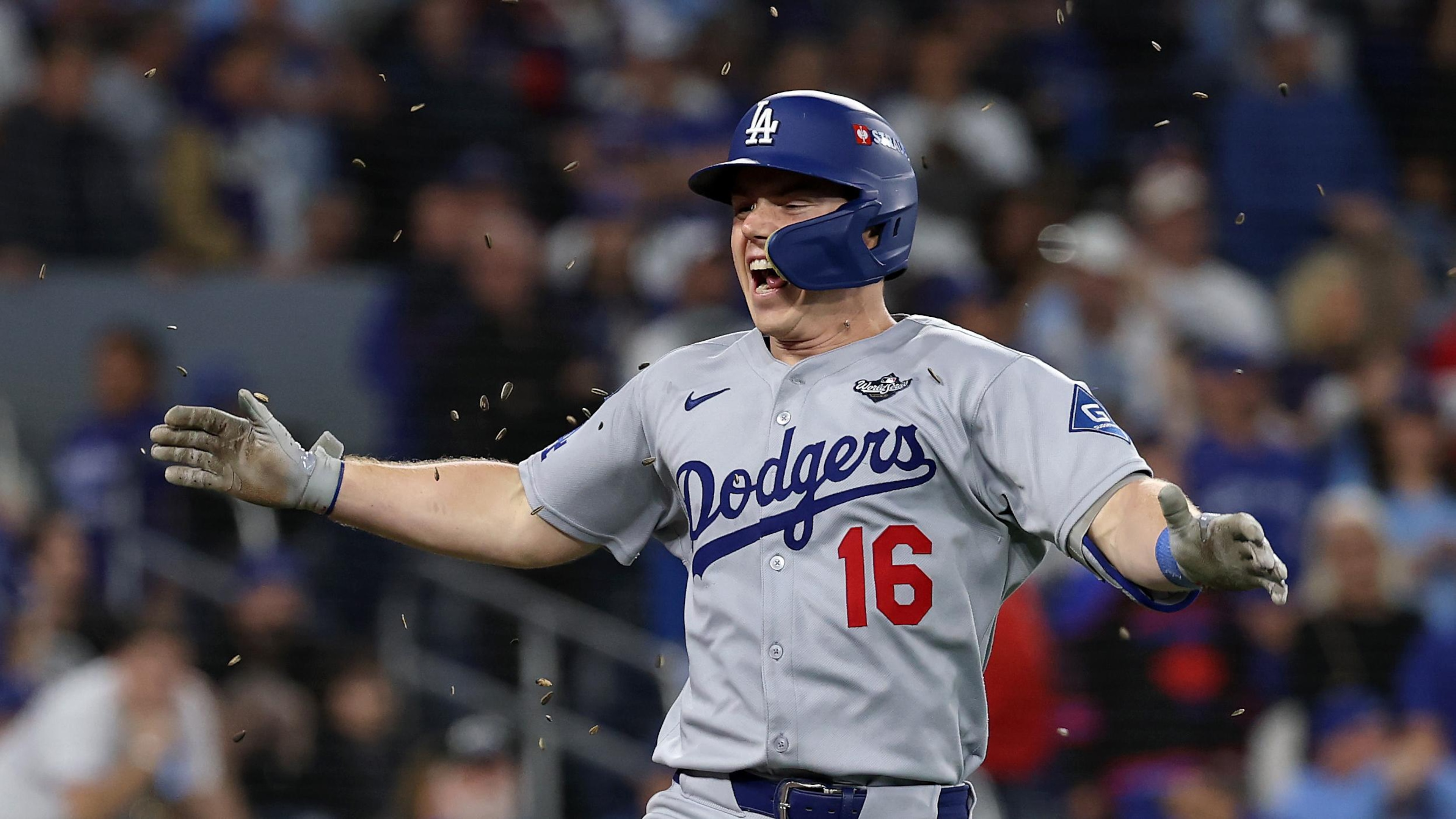 World Series - Los Angeles Dodgers v Toronto Blue Jays - Game Seven World Series - Los Angeles Dodgers v Toronto Blue Jays - Game Seven