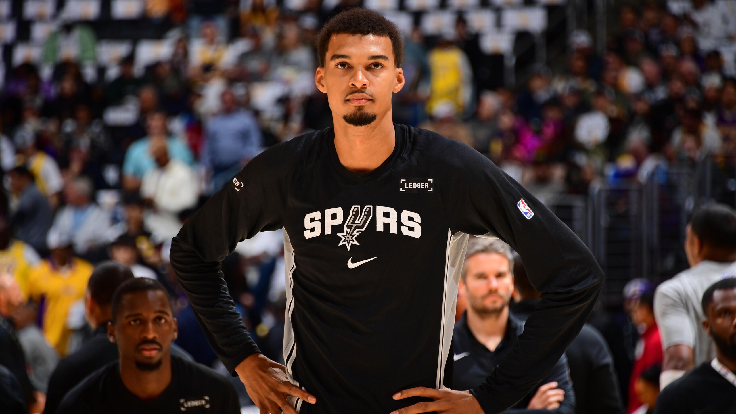San Antonio Spurs v Los Angeles Lakers