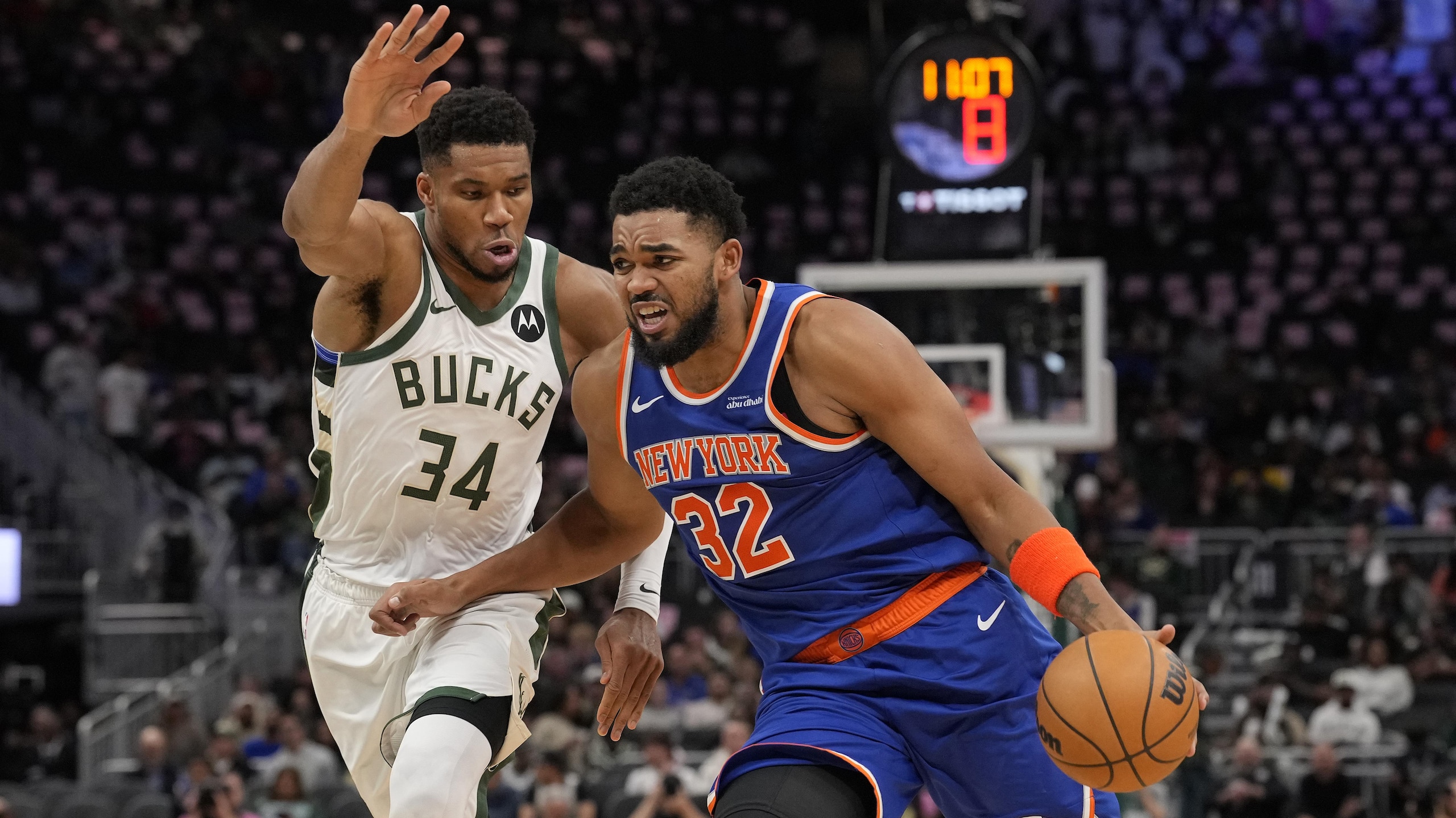 New York Knicks v Milwaukee Bucks