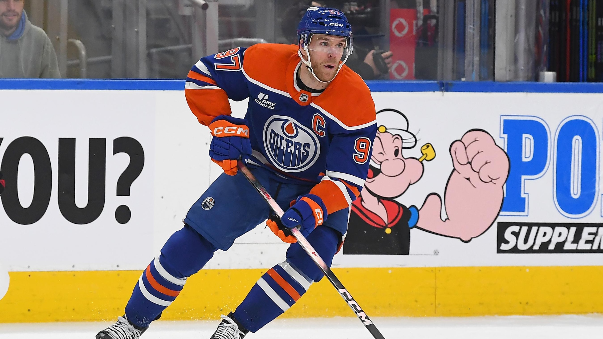 Chicago Blackhawks v Edmonton Oilers