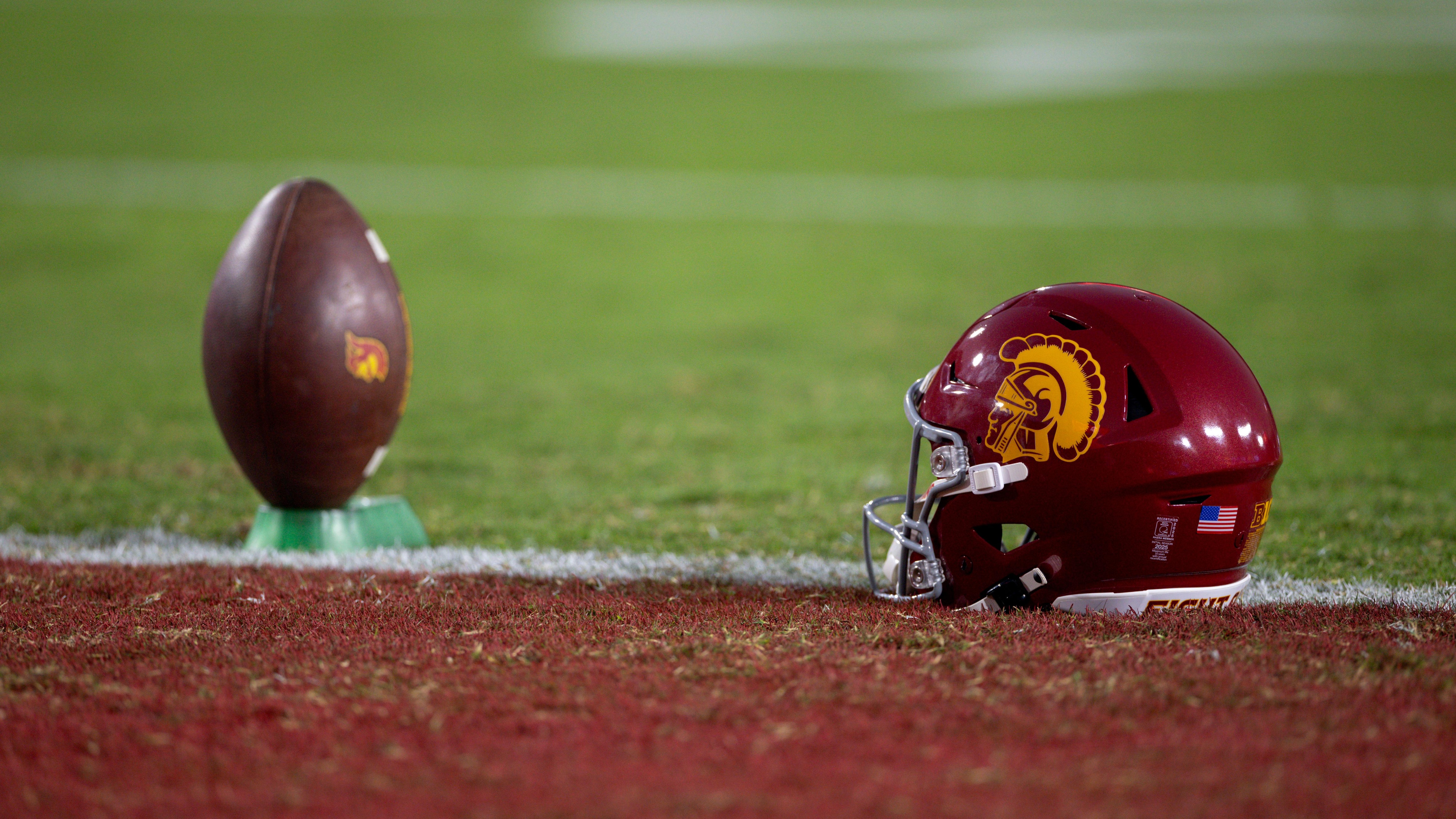 USC Trojans Northwestern Wildcats NCAA Football Game