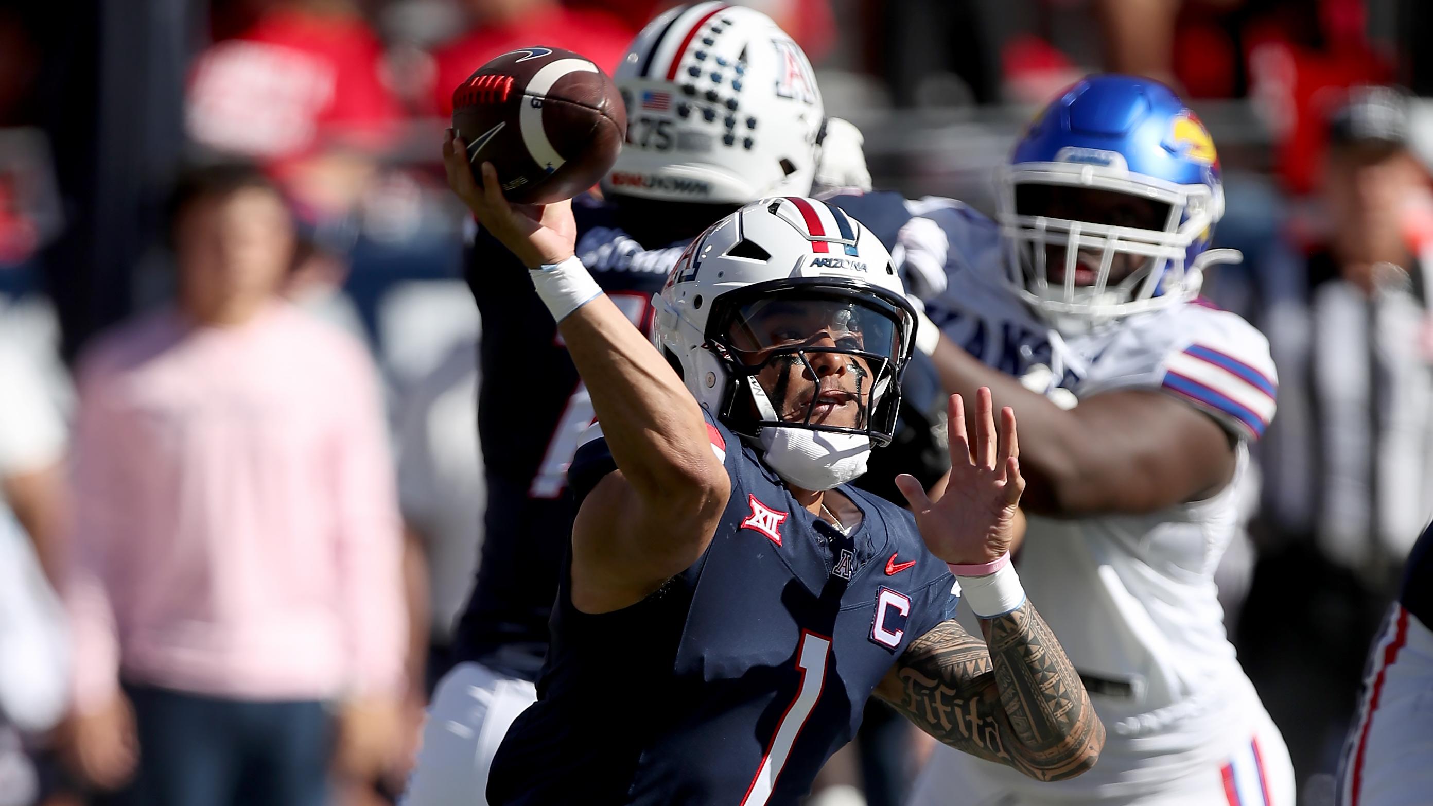 COLLEGE FOOTBALL: NOV 08 Kansas at Arizona