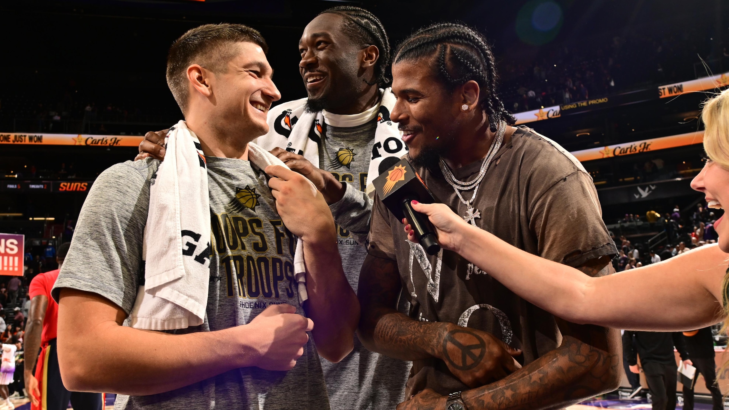 New Orleans Pelicans v Phoenix Suns New Orleans Pelicans v Phoenix Suns