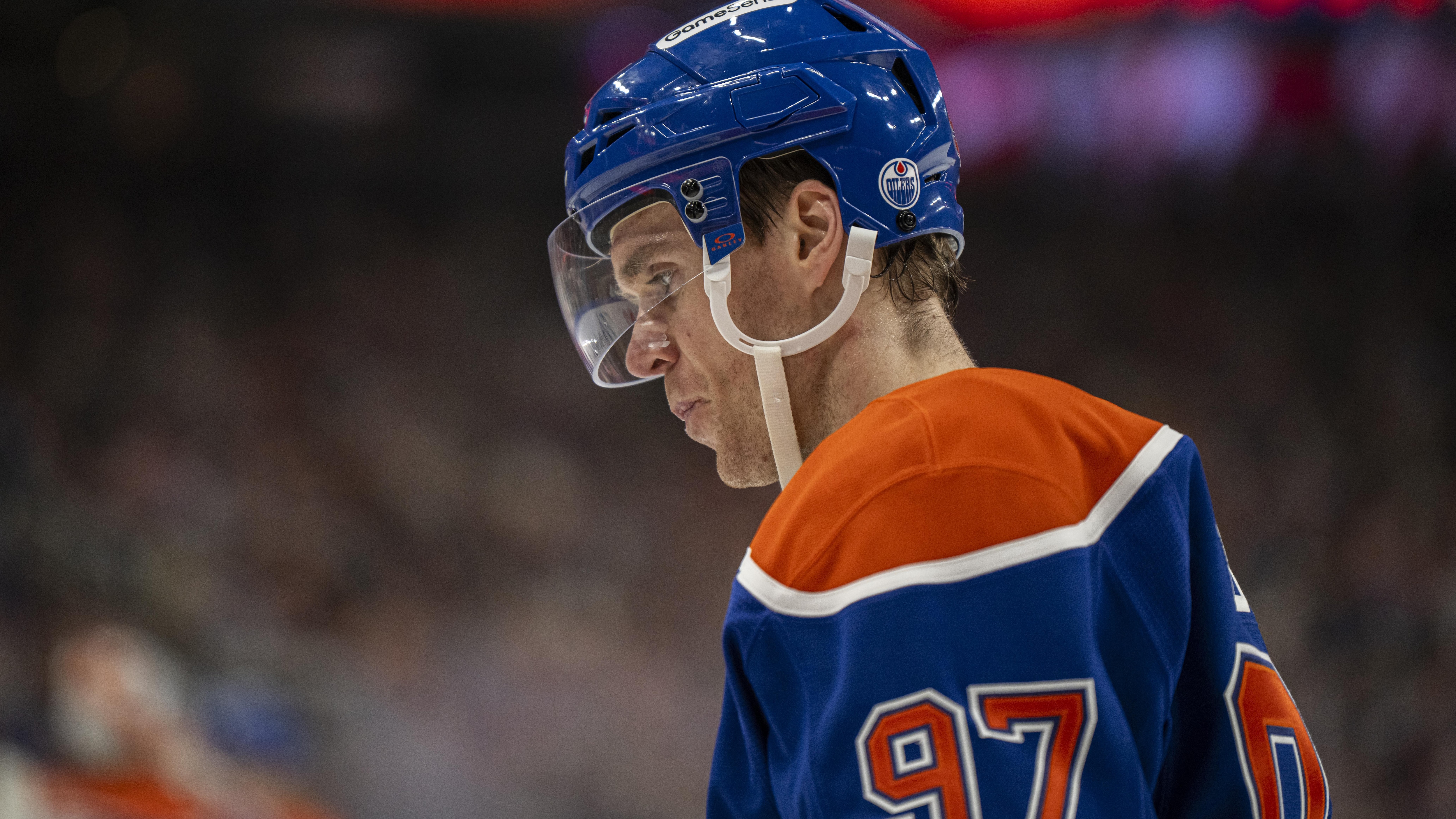 Columbus Blue Jackets v Edmonton Oilers