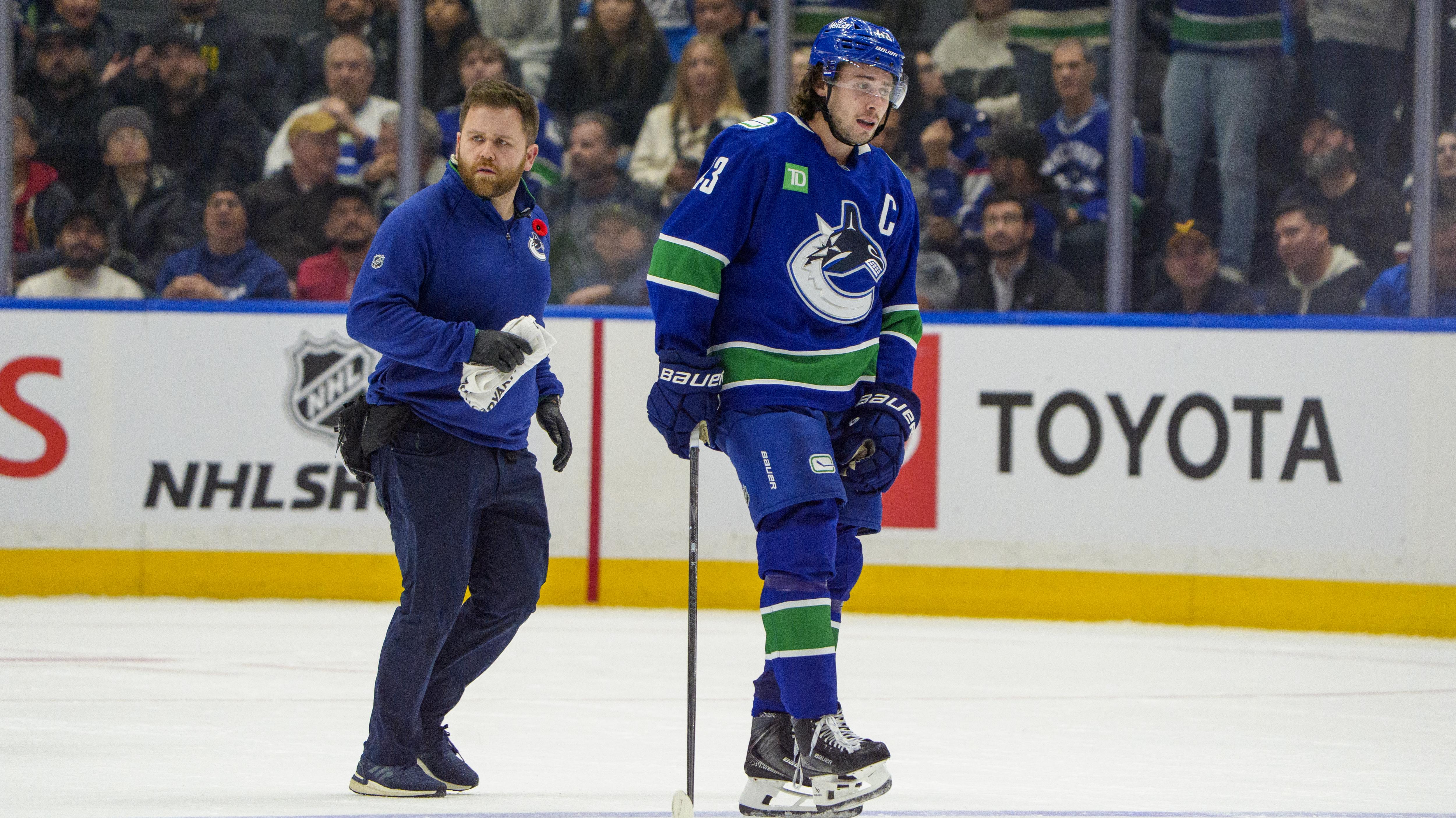 Winnipeg Jets v Vancouver Canucks