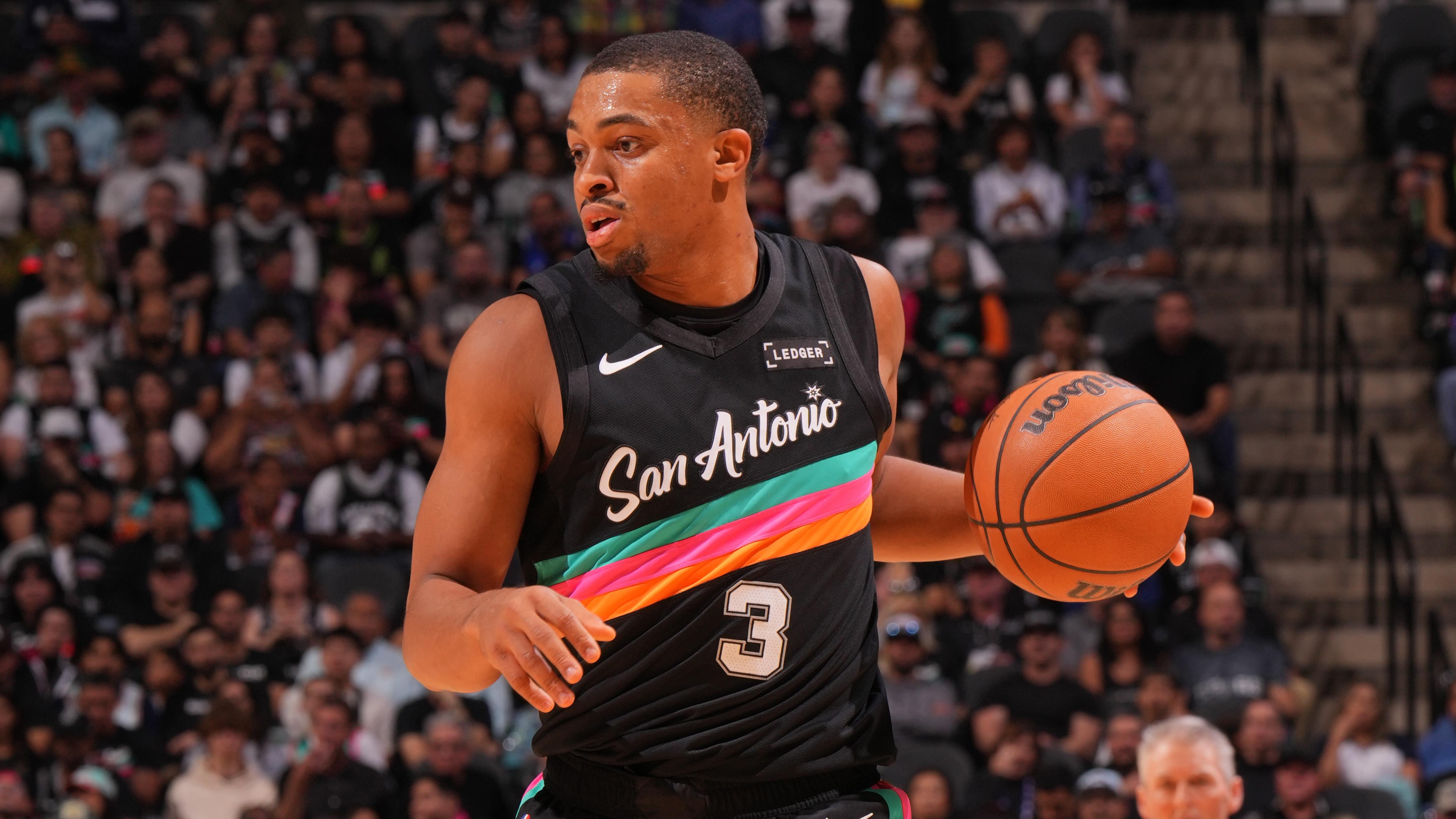 Golden State Warriors v San Antonio Spurs