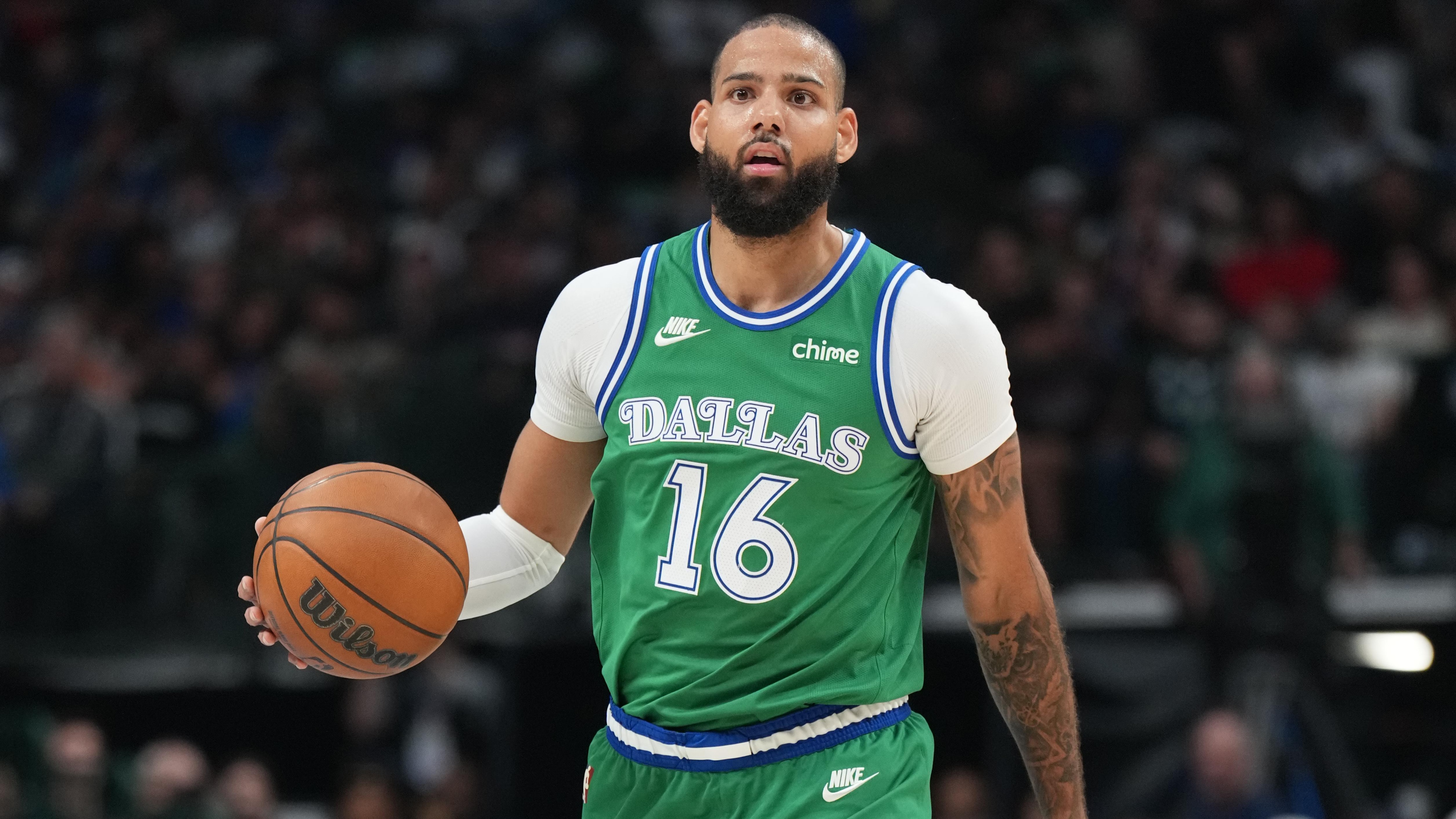 Phoenix Suns v Dallas Mavericks