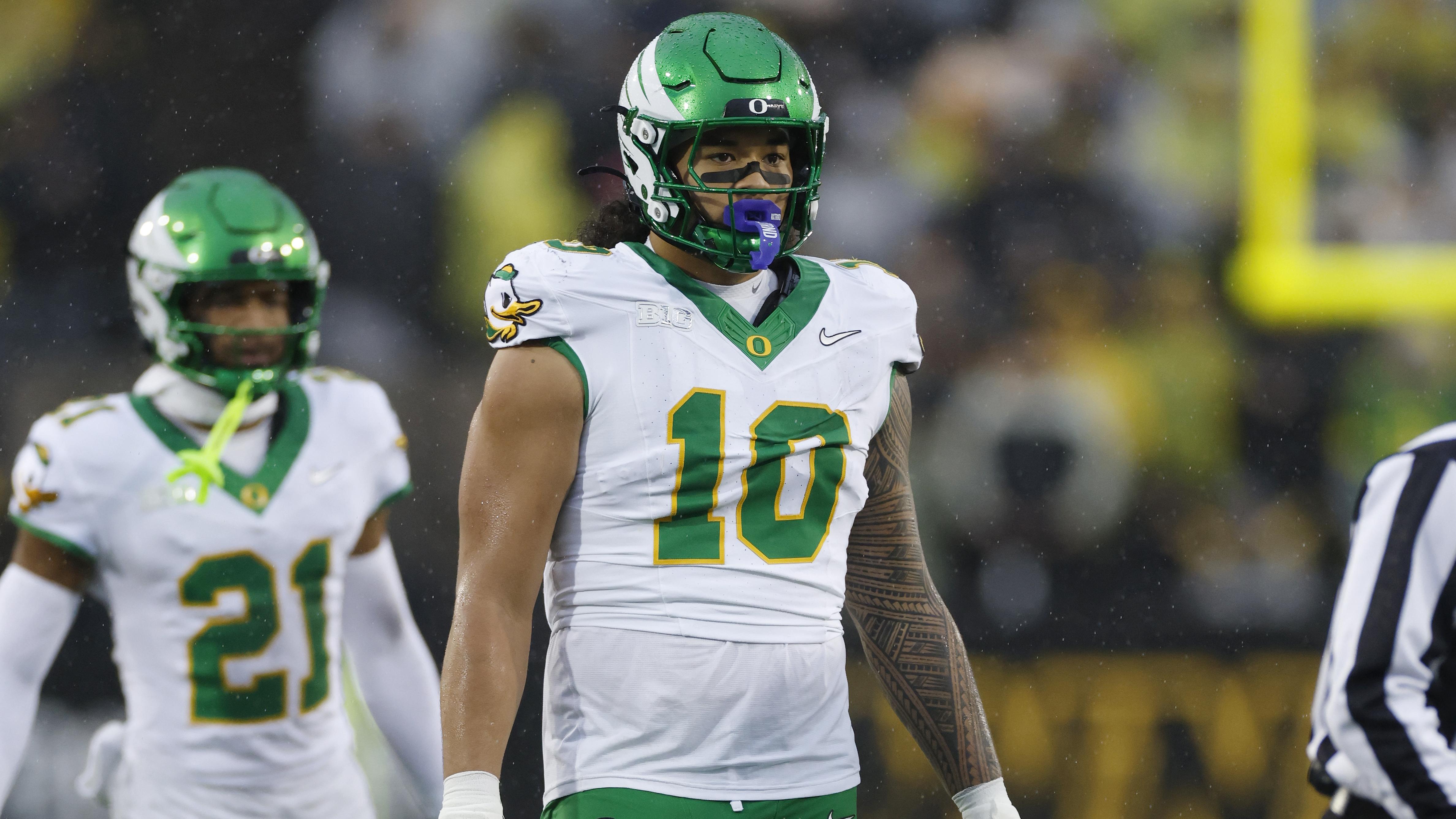 COLLEGE FOOTBALL: NOV 08 Oregon at Iowa