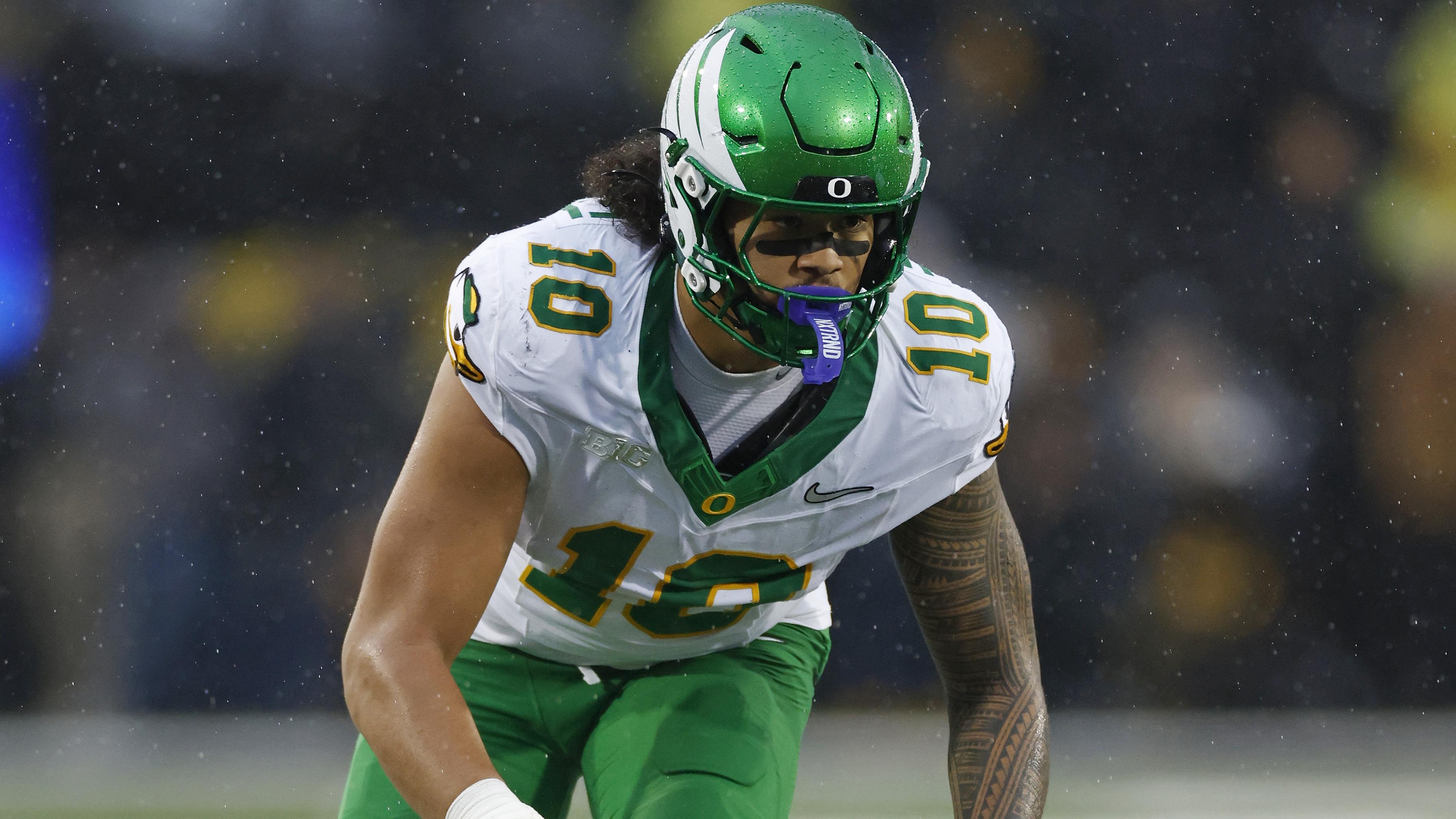 COLLEGE FOOTBALL: NOV 08 Oregon at Iowa