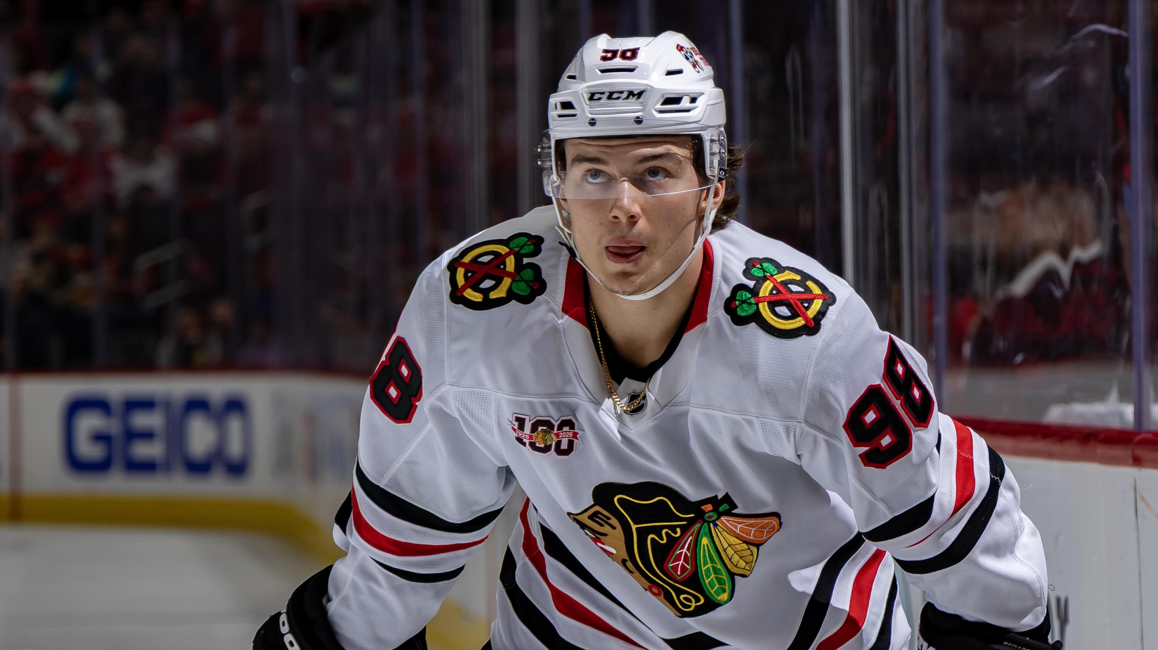 Chicago Blackhawks v Detroit Red Wings