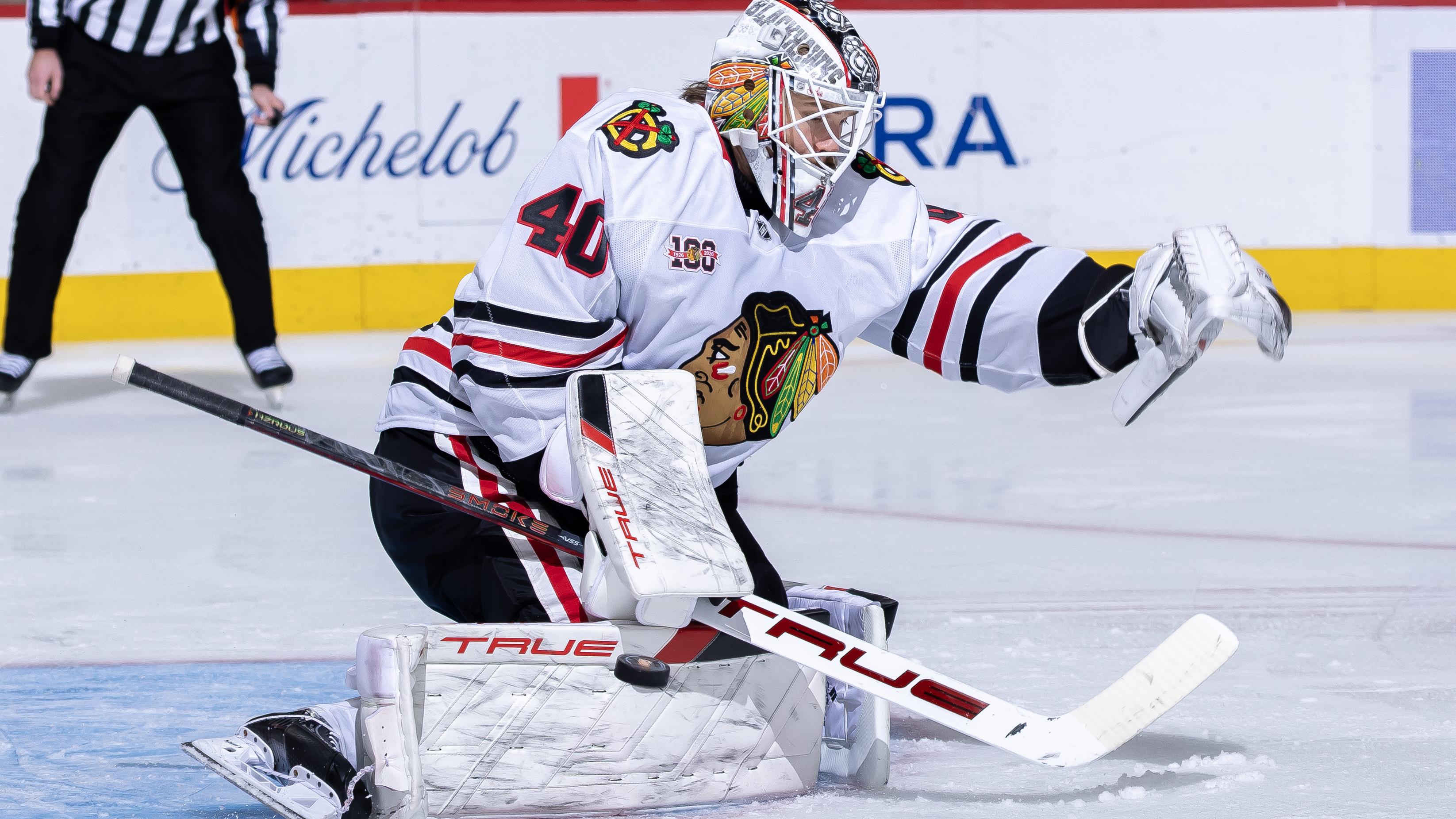 Chicago Blackhawks v Detroit Red Wings