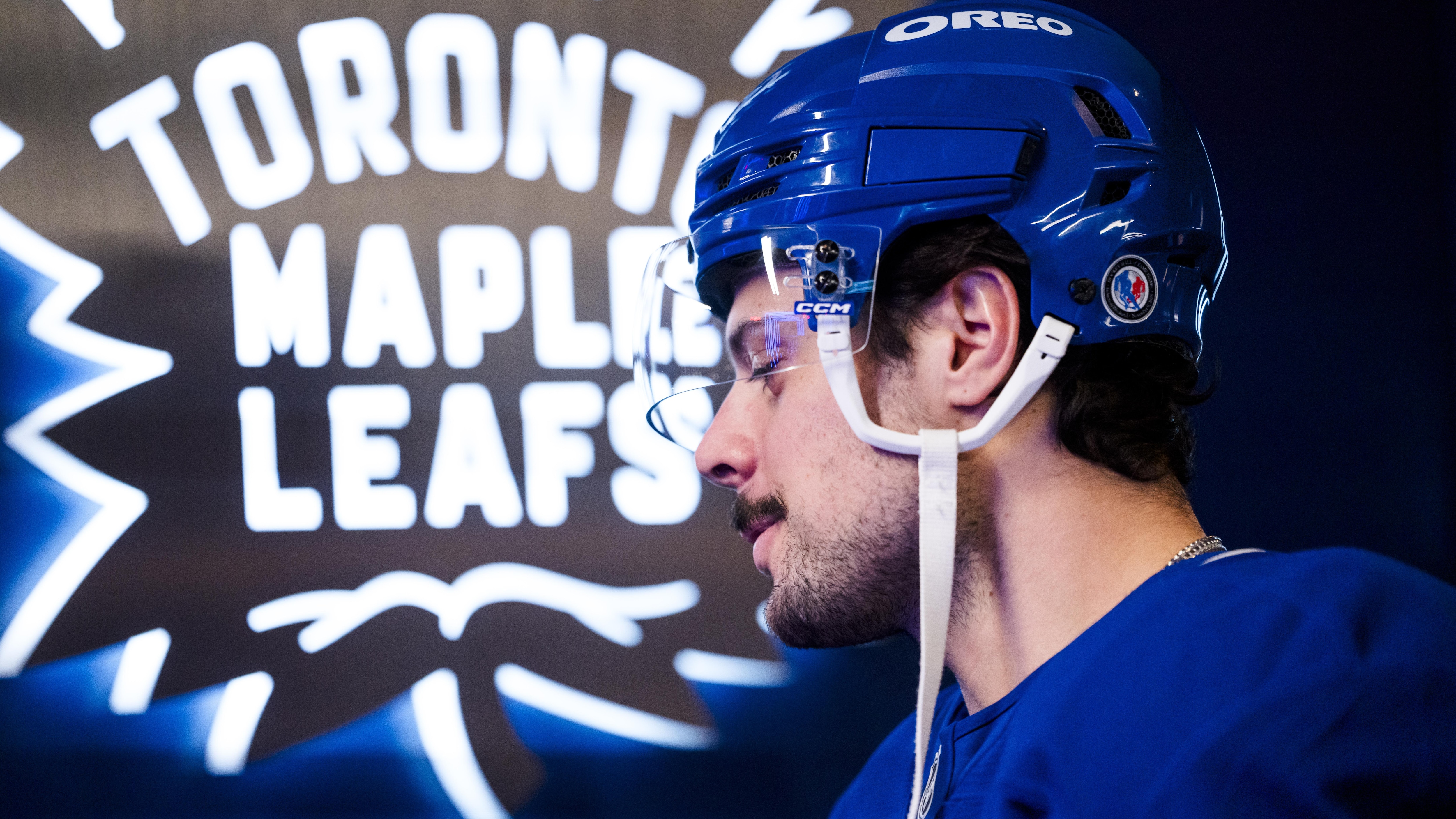 Carolina Hurricanes v Toronto Maple Leafs