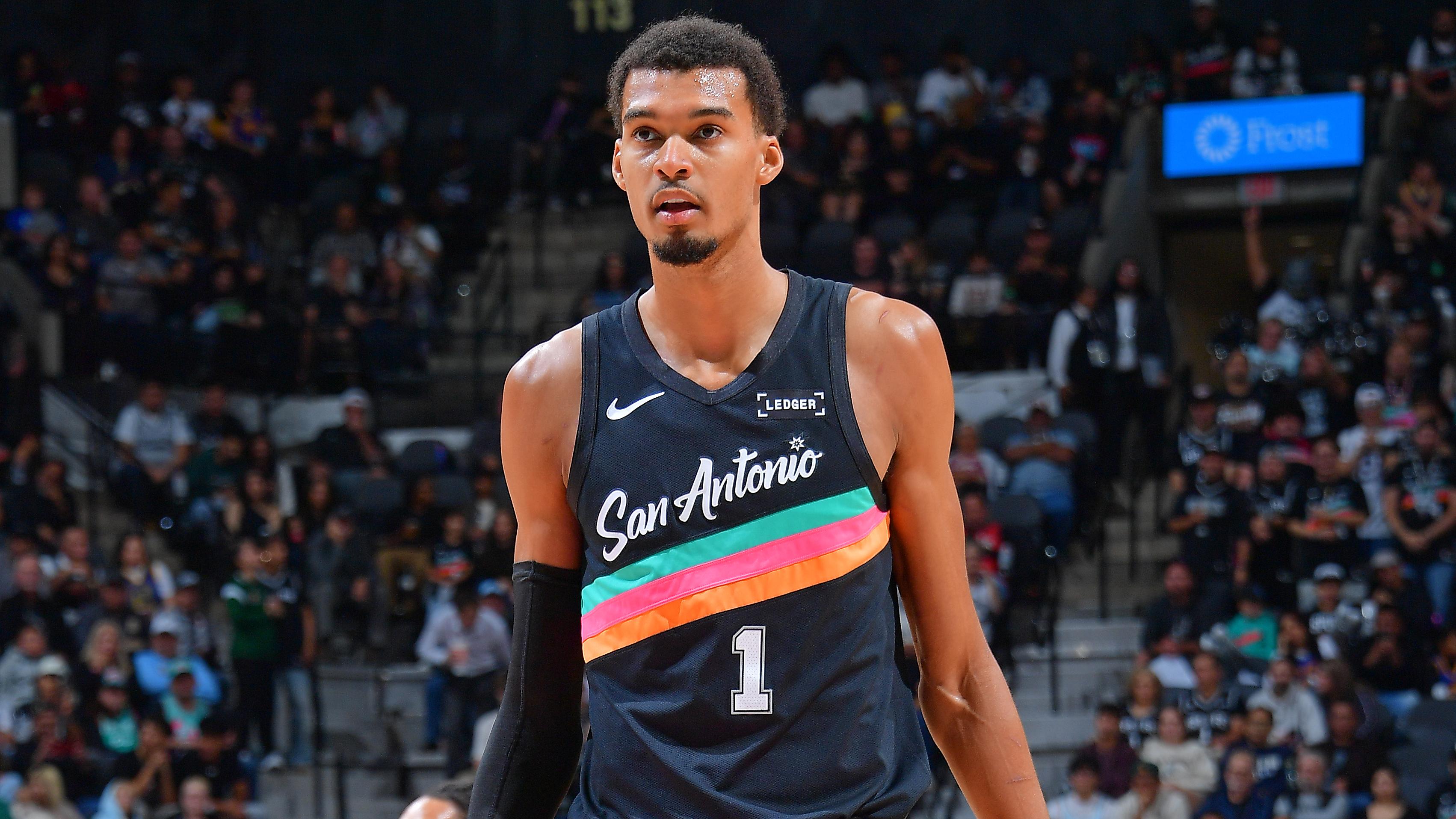 Golden State Warriors v San Antonio Spurs