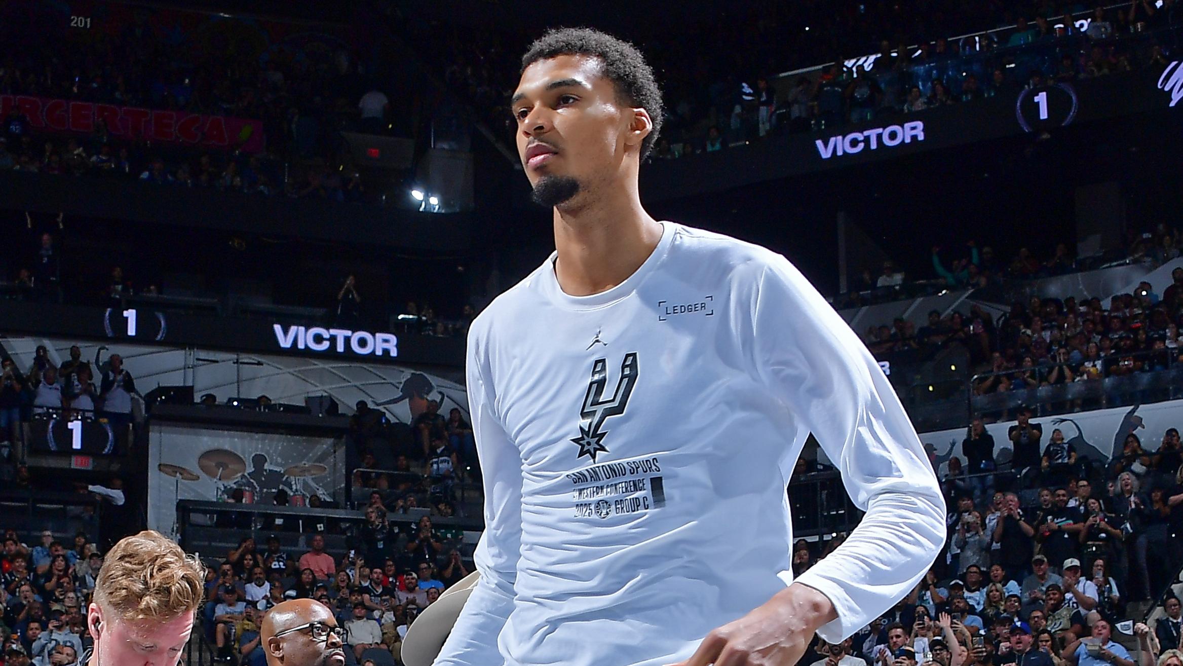 Wembanyama Shrugs Off Draymond; Warriors Win