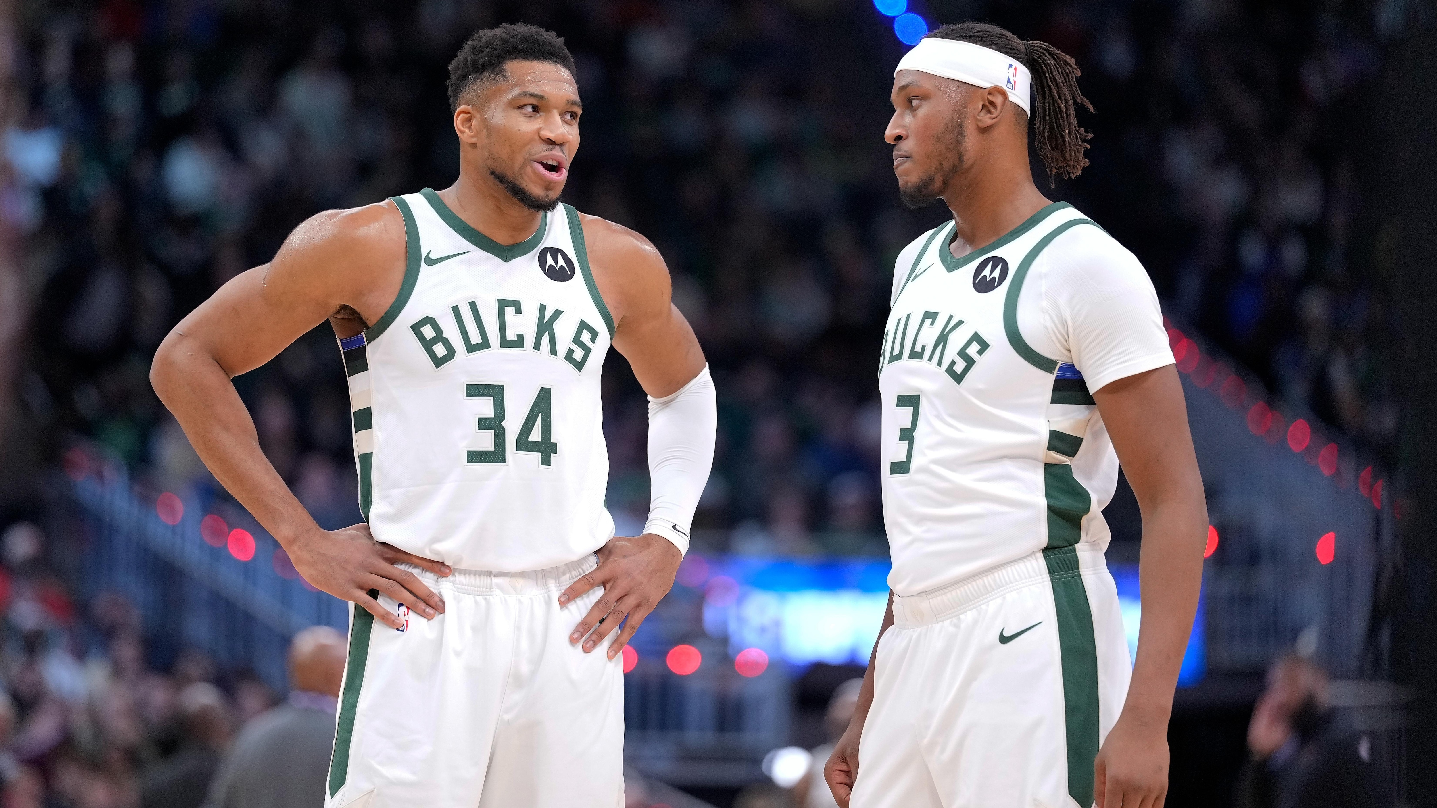 Houston Rockets v Milwaukee Bucks