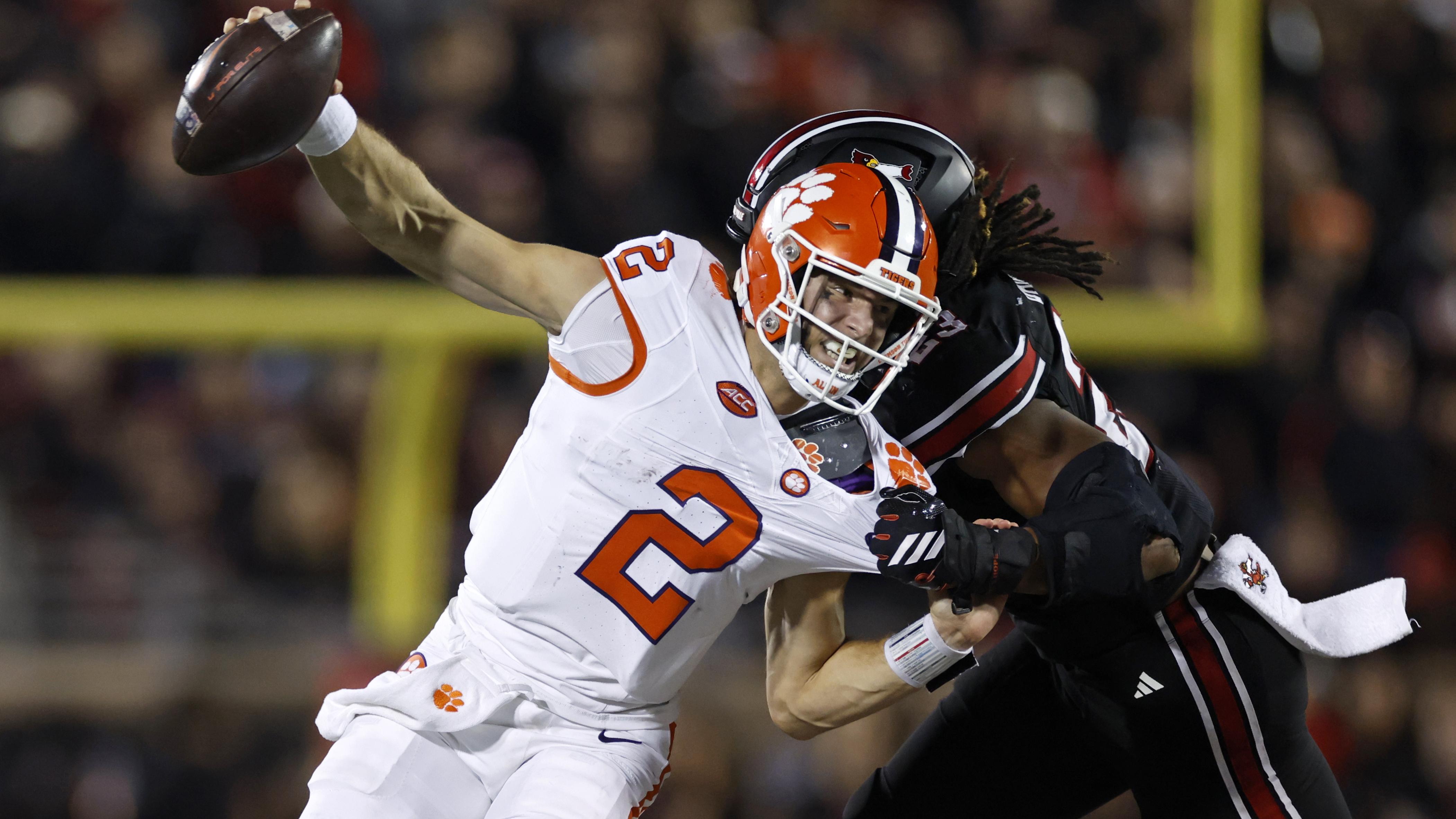 COLLEGE FOOTBALL: NOV 14 Clemson at Louisville