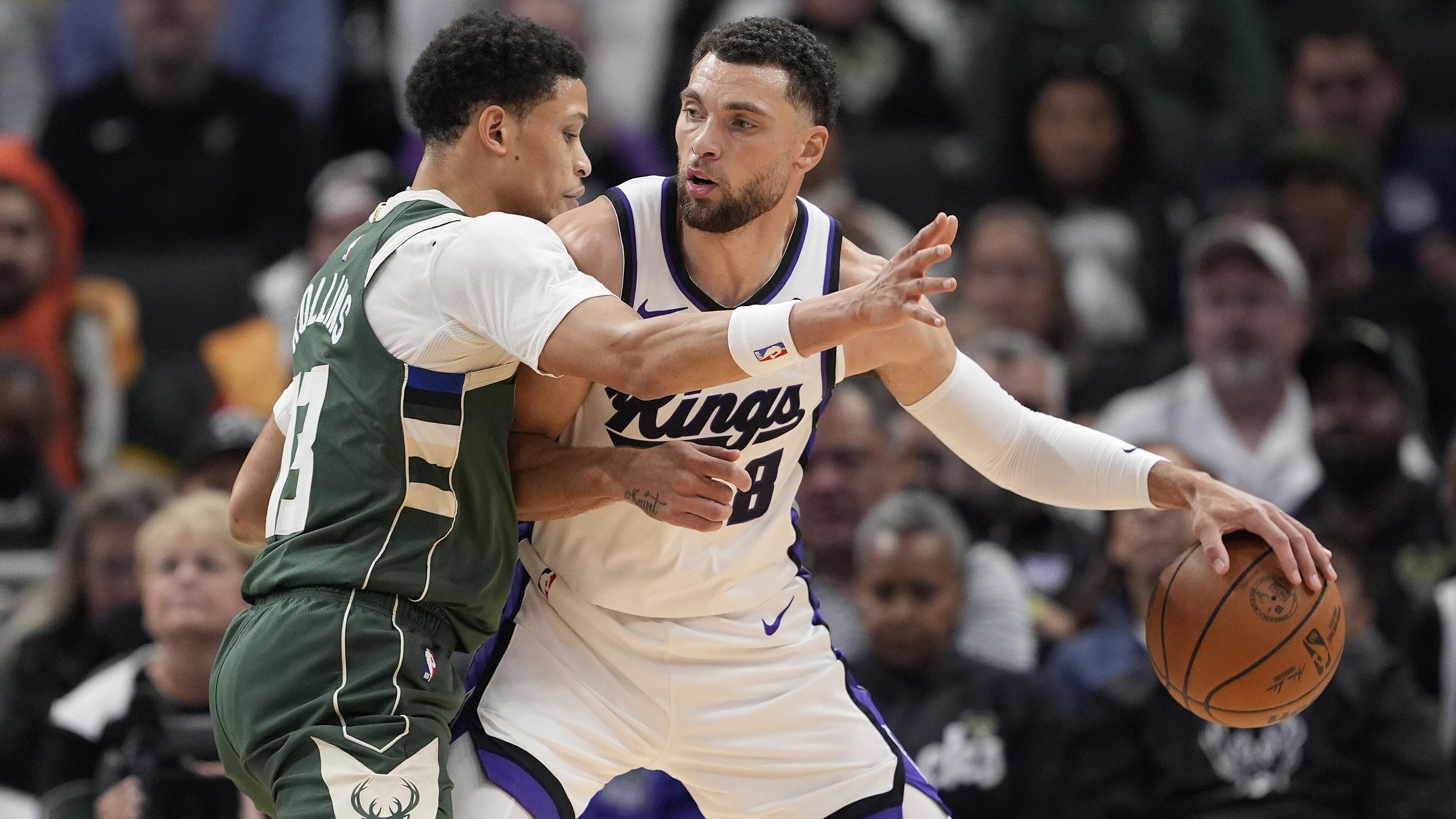 Sacramento Kings v Milwaukee Bucks Sacramento Kings v Milwaukee Bucks