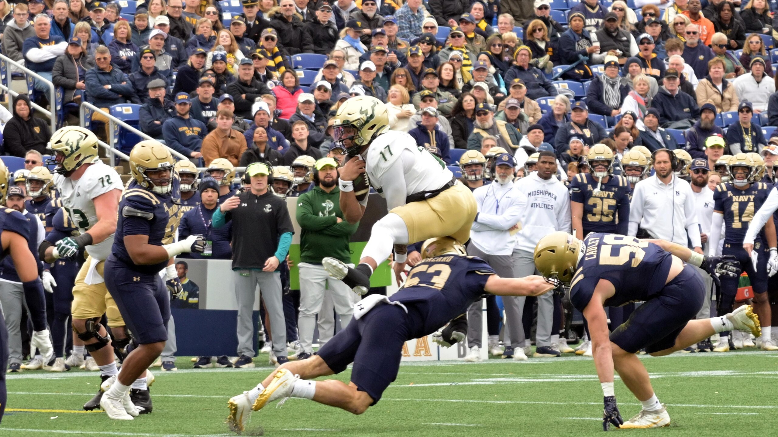 COLLEGE FOOTBALL: NOV 15 South Florida at Navy