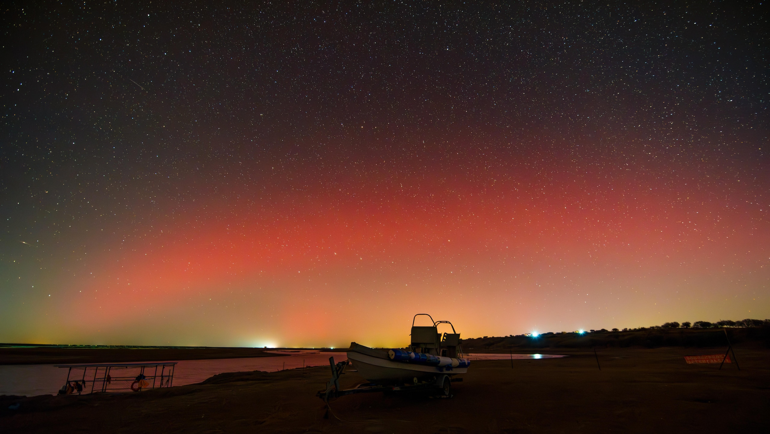 Stunning Aurora Borealis Lights Up The Sky Across China