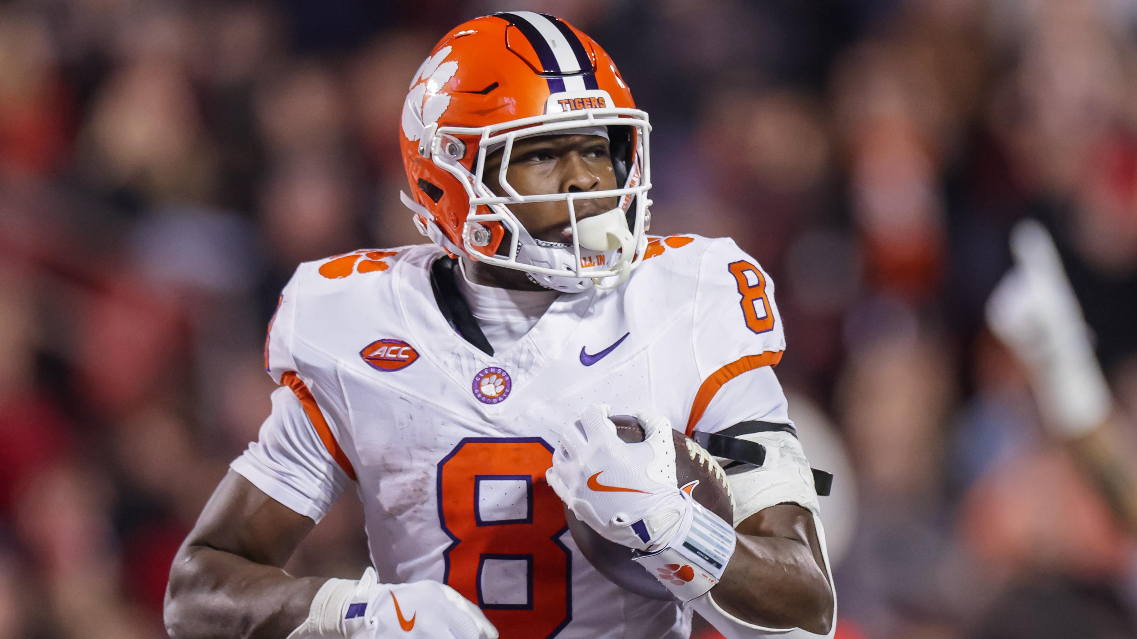 Clemson v Louisville Clemson v Louisville