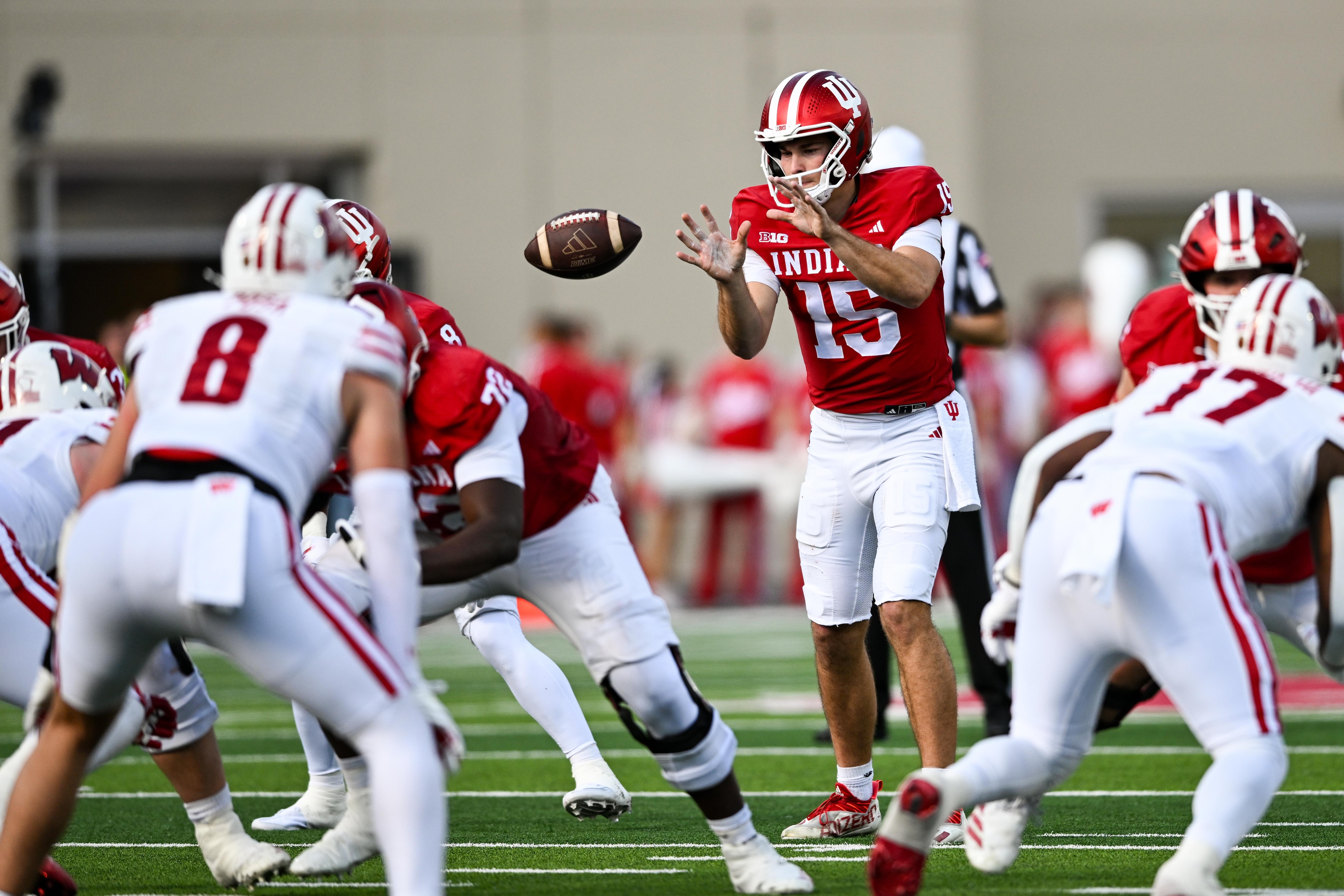 COLLEGE FOOTBALL: NOV 15 Wisconsin at Indiana