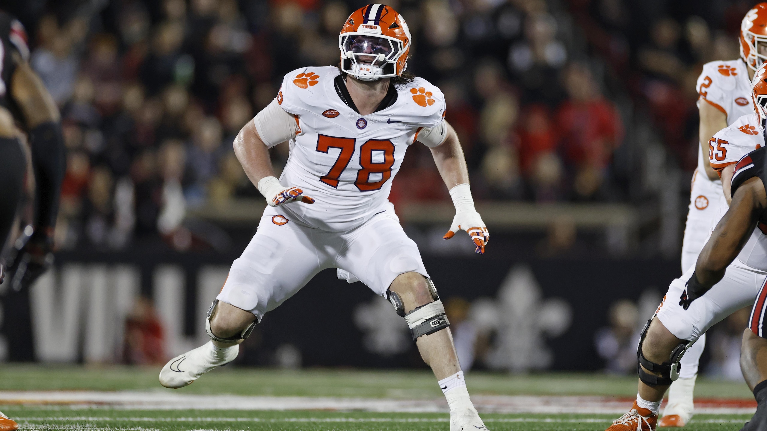 COLLEGE FOOTBALL: NOV 14 Clemson at Louisville COLLEGE FOOTBALL: NOV 14 Clemson at Louisville