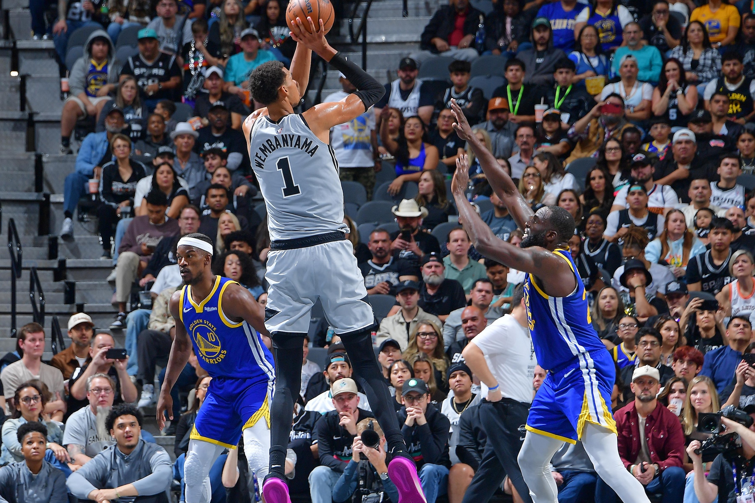 Golden State Warriors v San Antonio Spurs