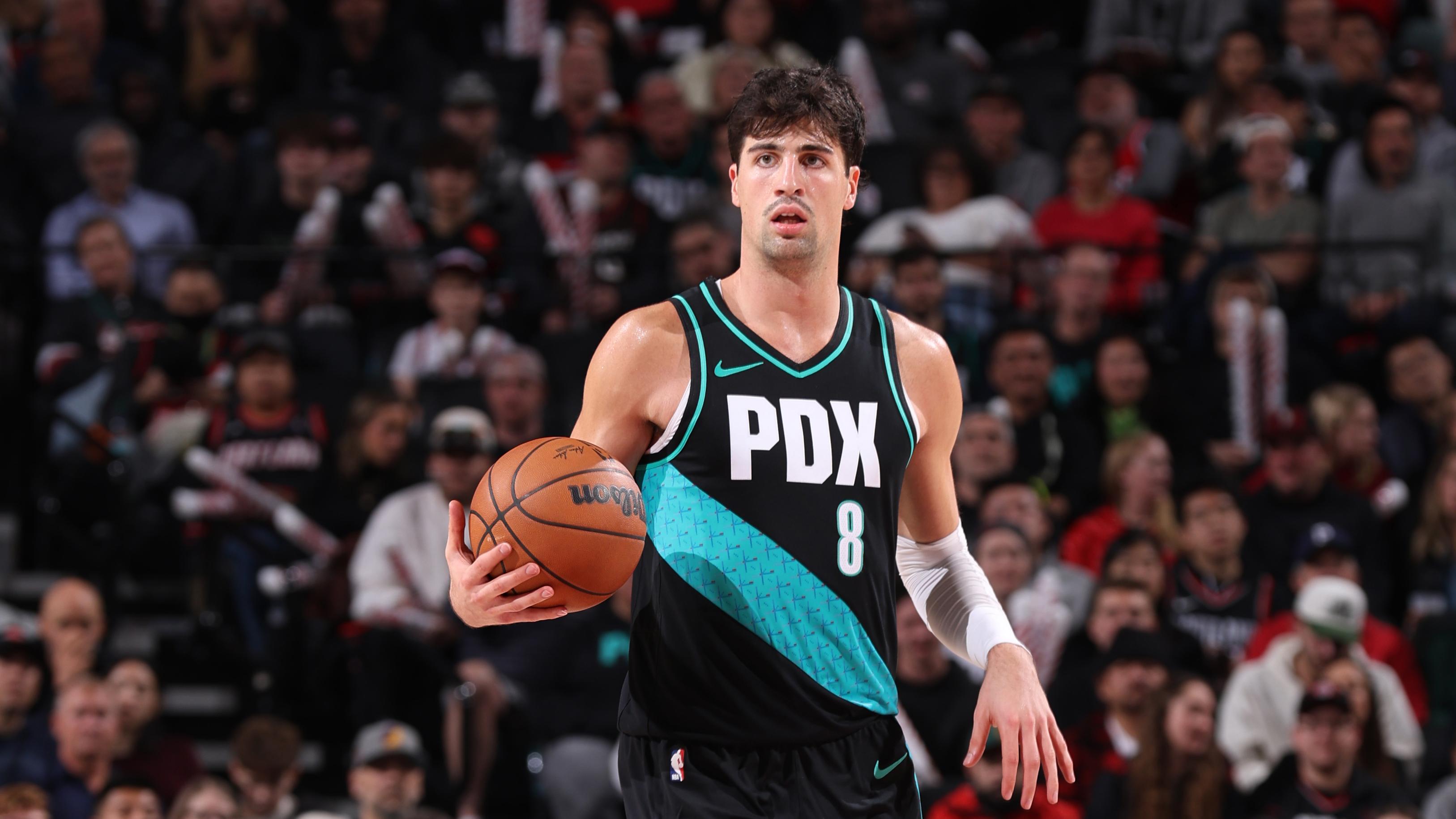 Phoenix Suns v Portland Trail Blazers