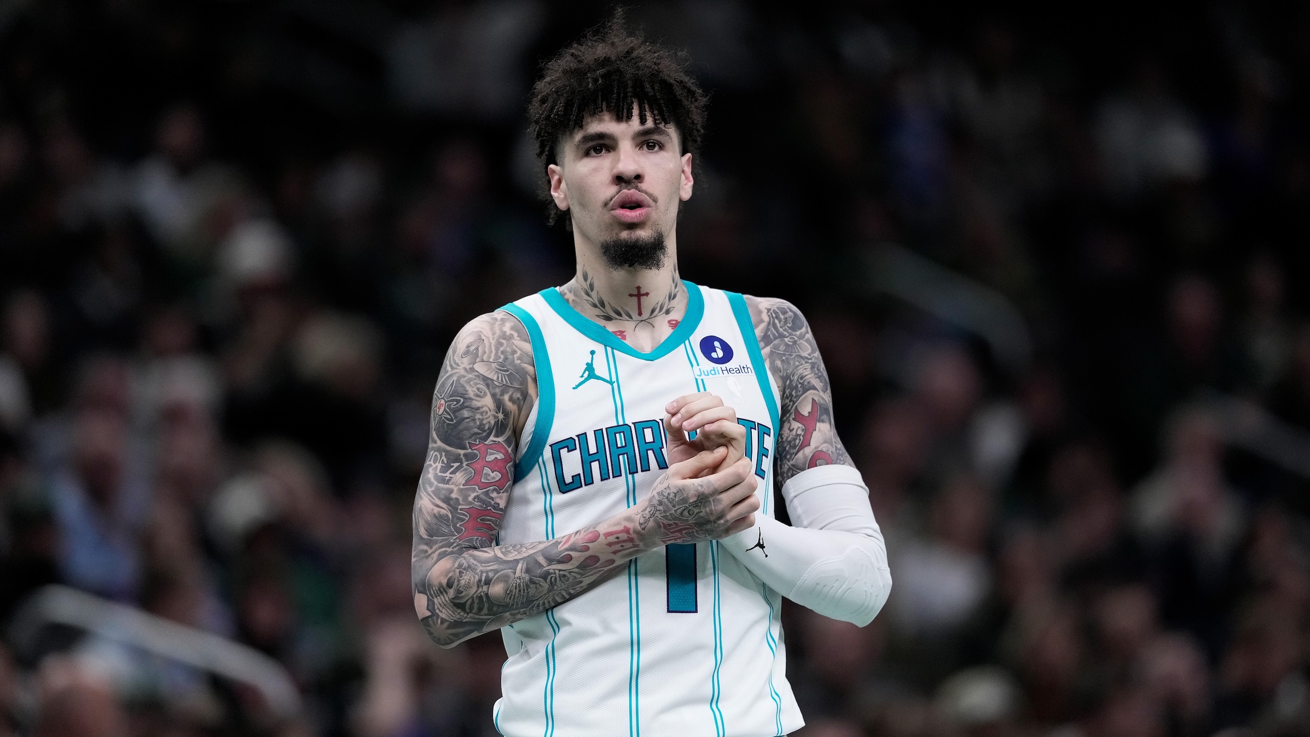 Charlotte Hornets v Milwaukee Bucks