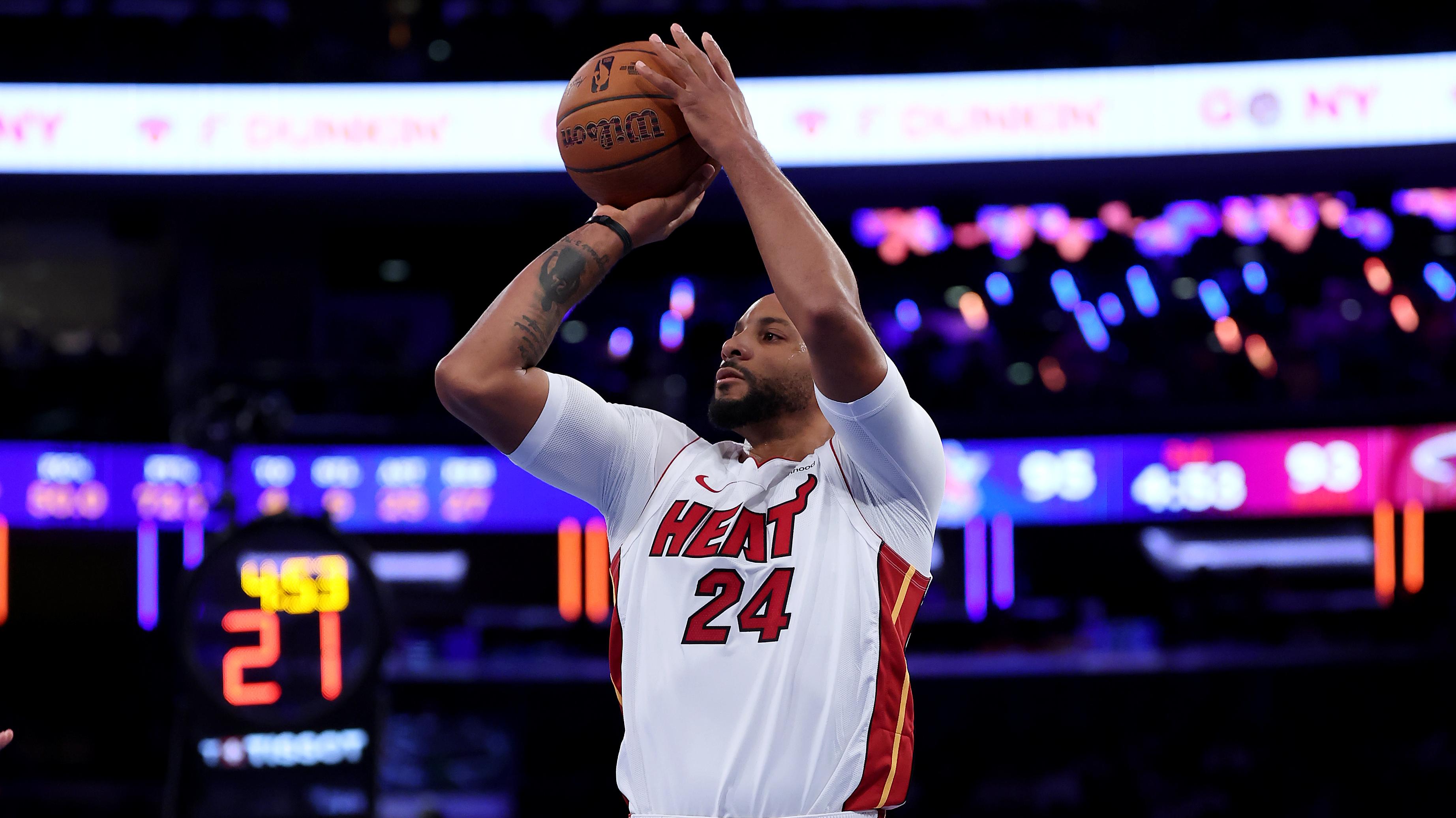 Miami Heat v New York Knicks Miami Heat v New York Knicks