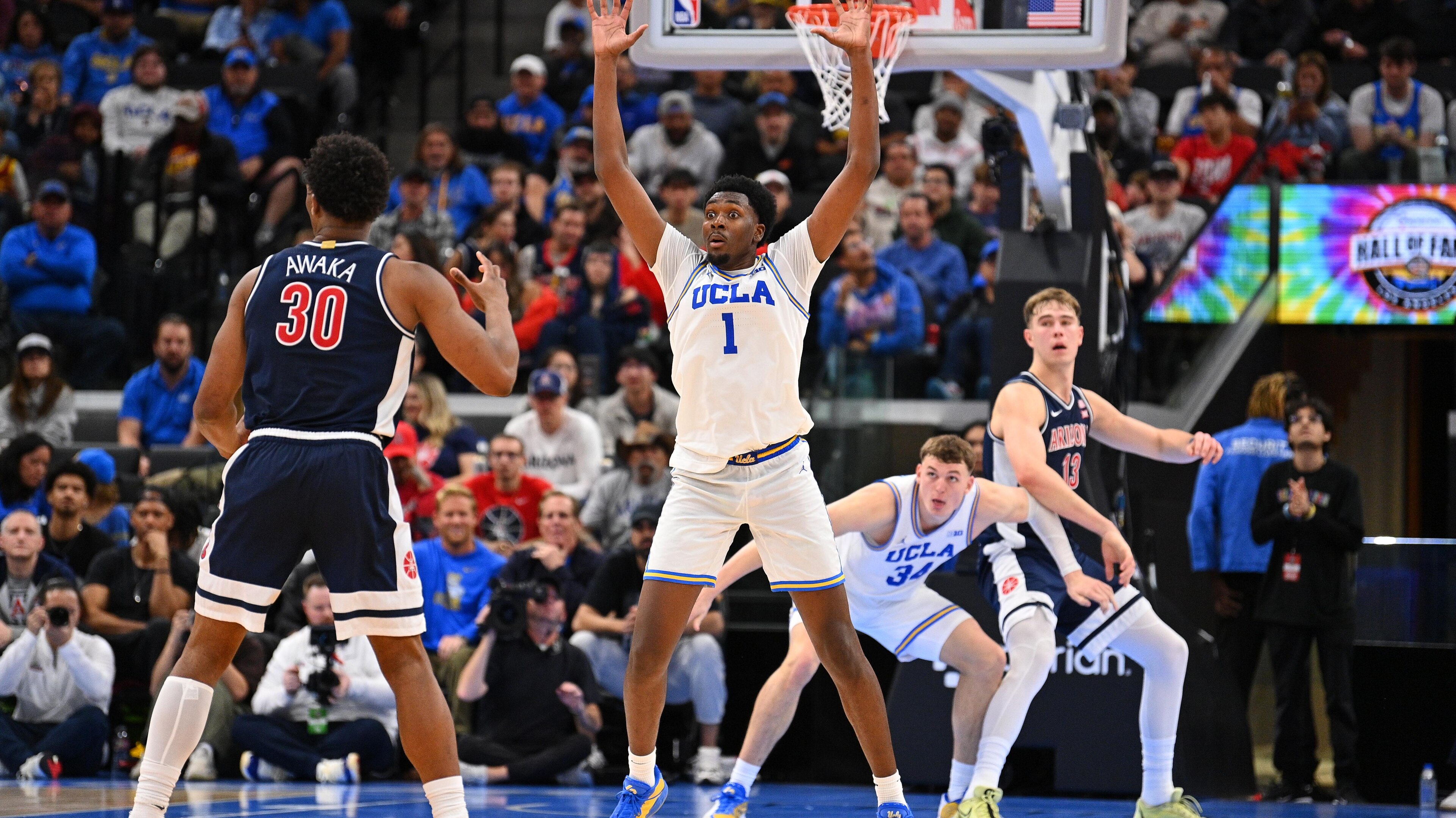 COLLEGE BASKETBALL: NOV 14 Hall of Fame Rivalry Game - Arizona vs UCLA