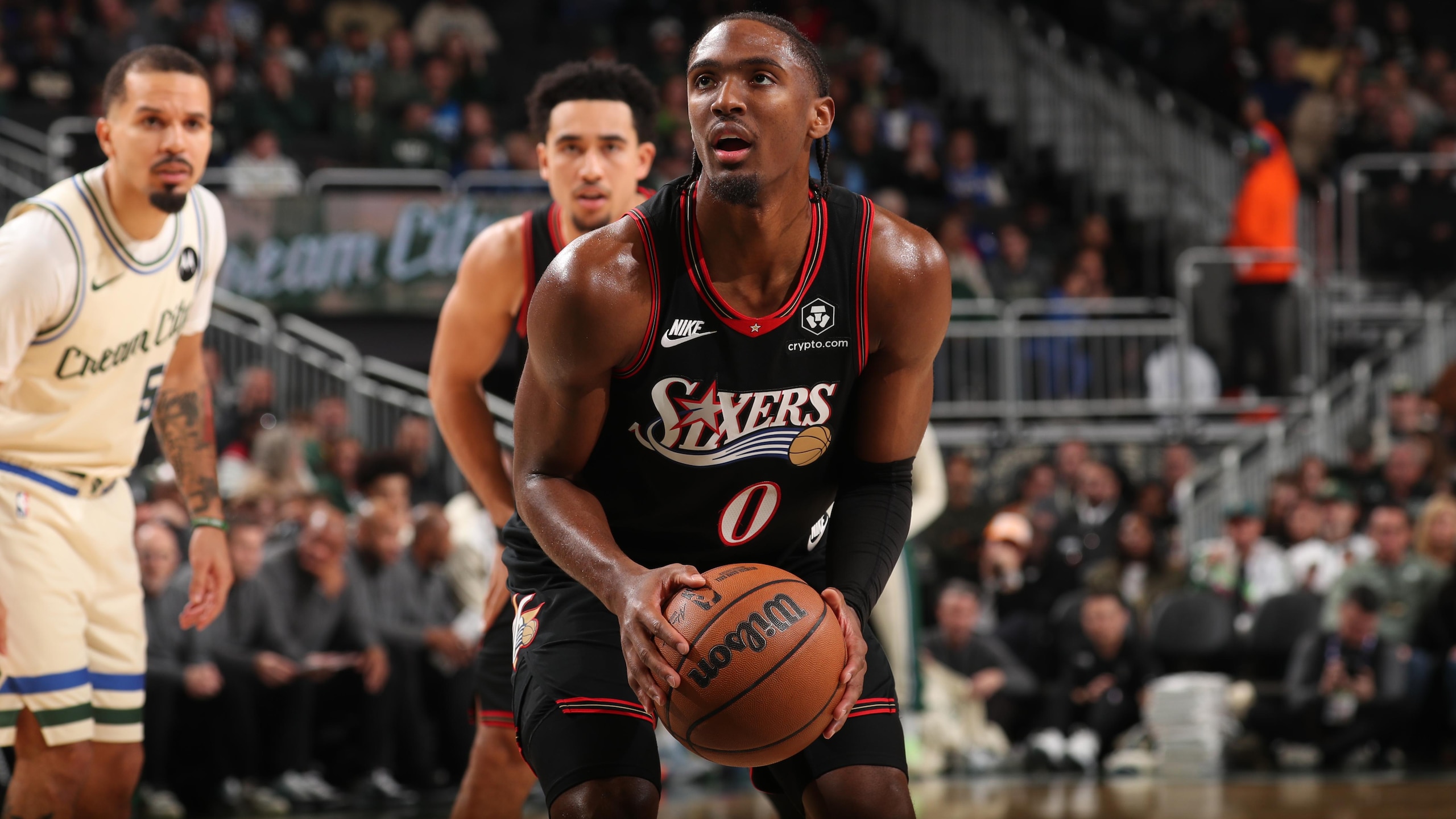 Philadelphia 76ers v Milwaukee Bucks