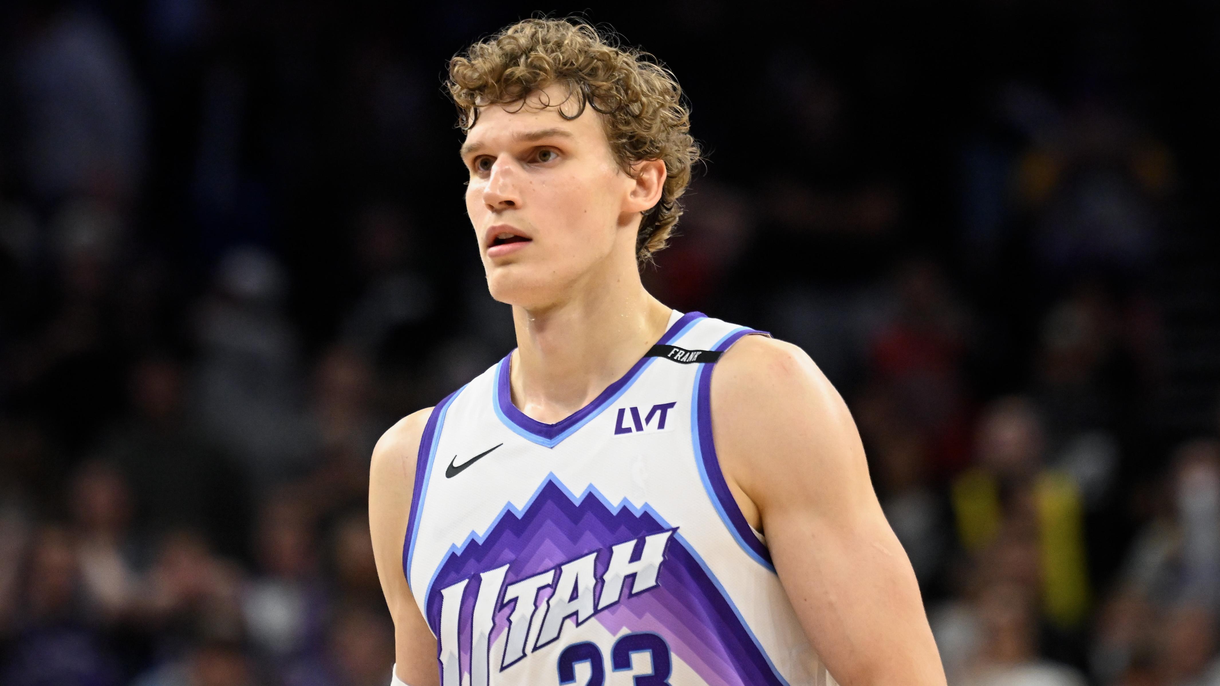 Chicago Bulls v Utah Jazz